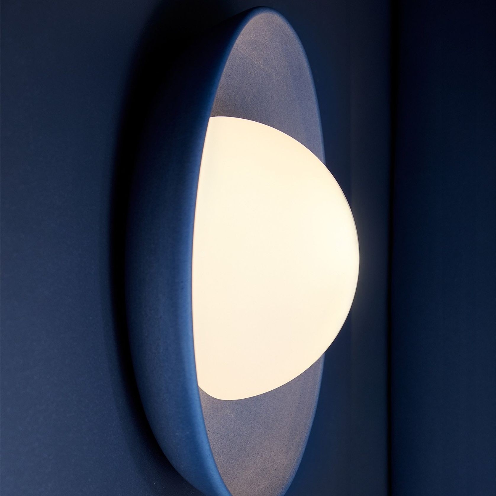 Mani Wide Sconce - Statement Porcelain Light gallery detail image