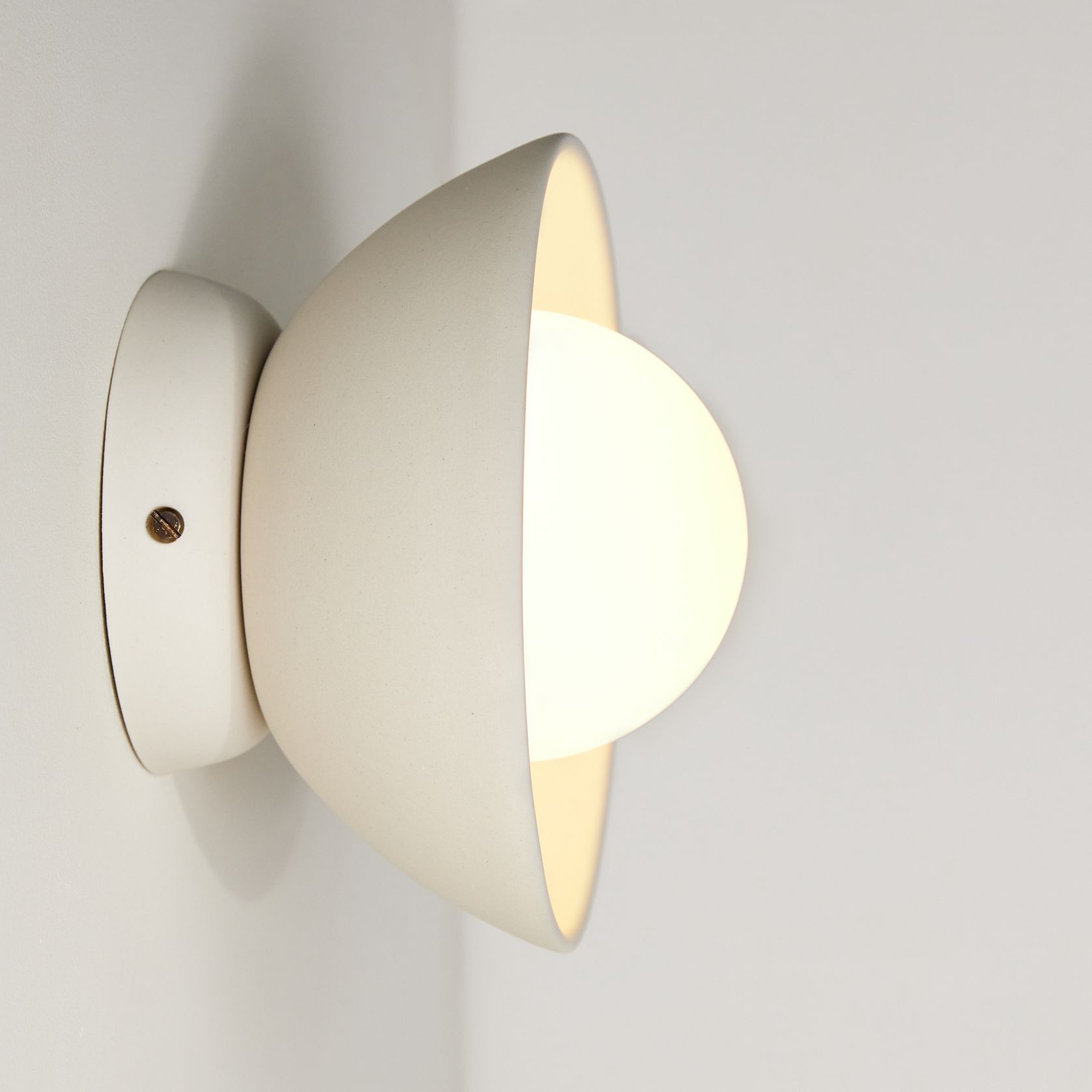 Mani Mini Sconce — Compact Porcelain Wall Light gallery detail image