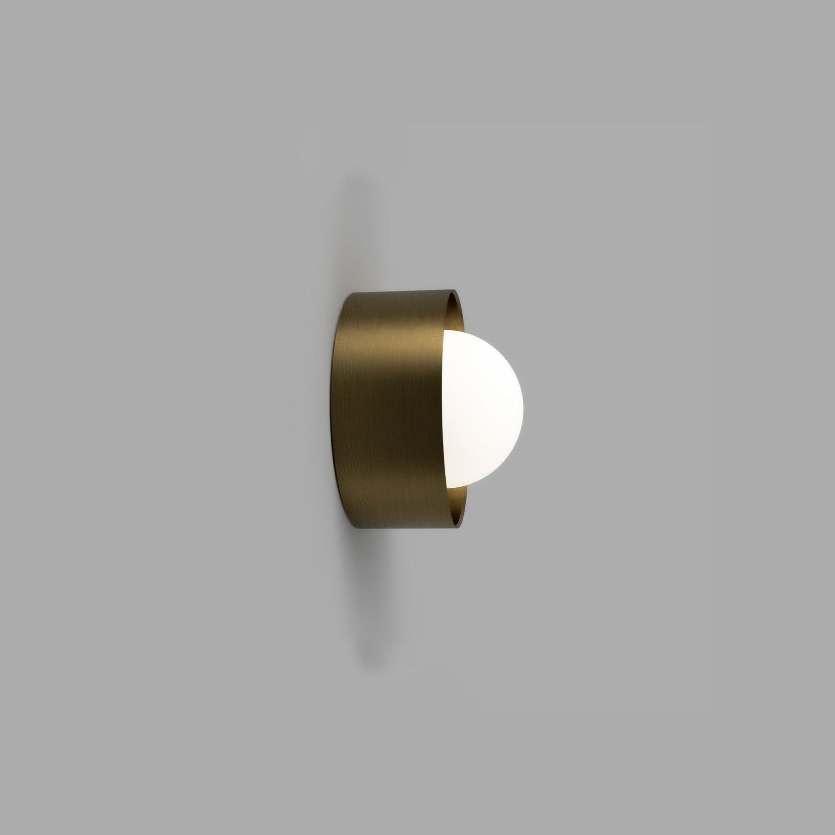 Orb Sur Wall Light gallery detail image