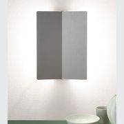 Applique à Volet Pivotant Plié Wall Light gallery detail image