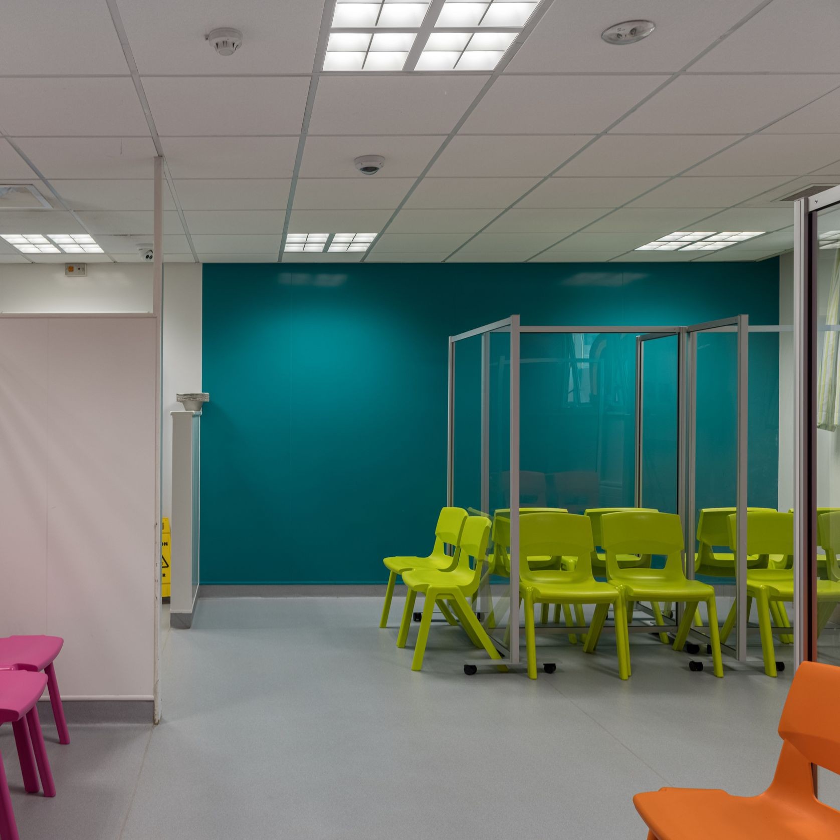 Altro Whiterock Satins™ Hygienic Wall Lining gallery detail image