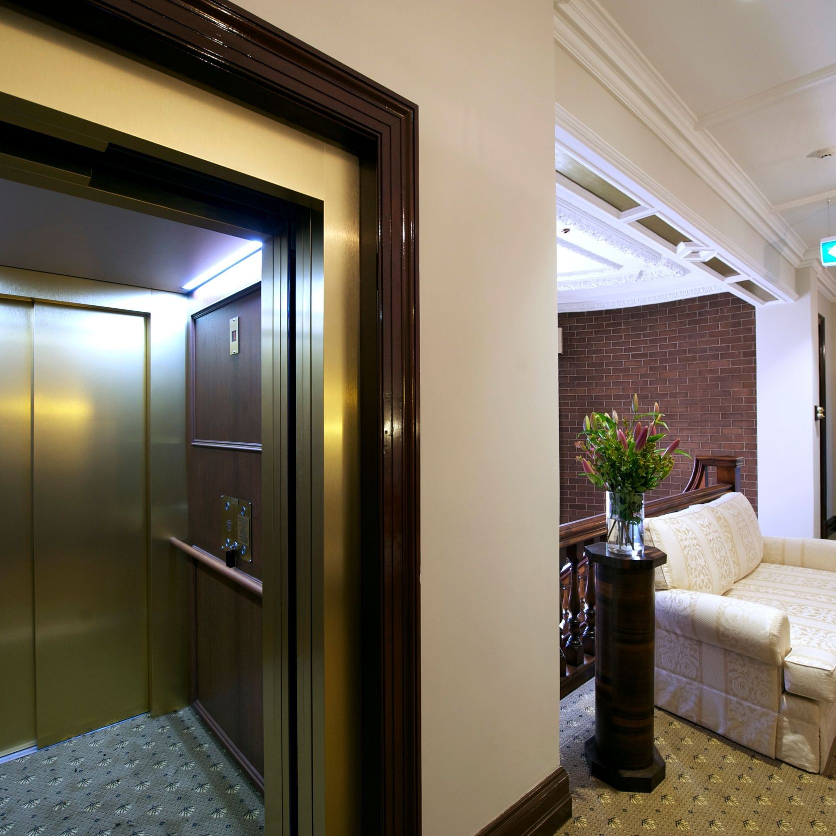 Series 800 814 Satin Golden Bronze | Real Metal Laminates gallery detail image