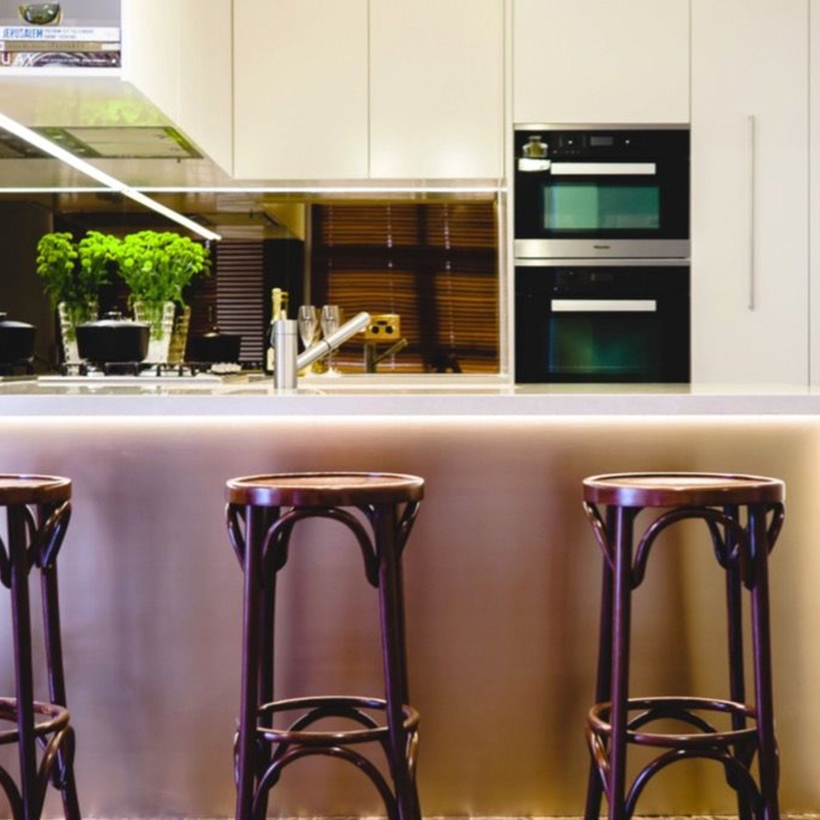 Series 900 925 Brushed Medium Bronze Aluminium | Real Metal Laminates gallery detail image