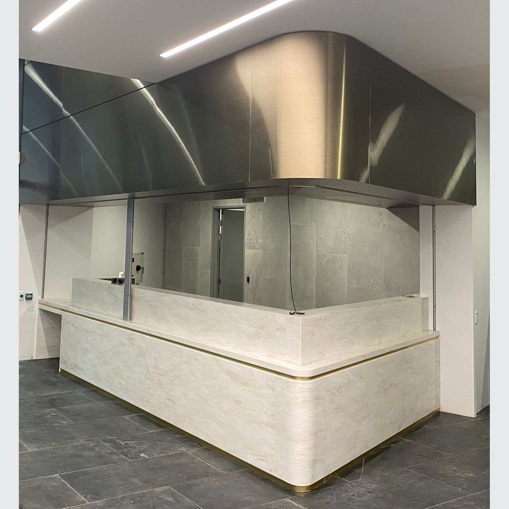 Series 900 936 Champagne Brass Aluminium | Real Metal Laminates gallery detail image