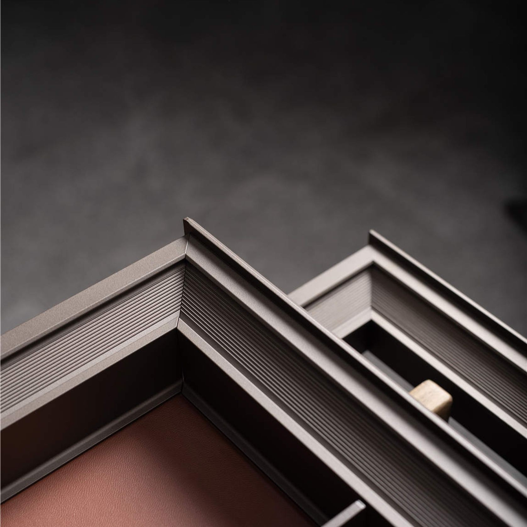 Basistem BRUGG Leather Bottom Storage gallery detail image