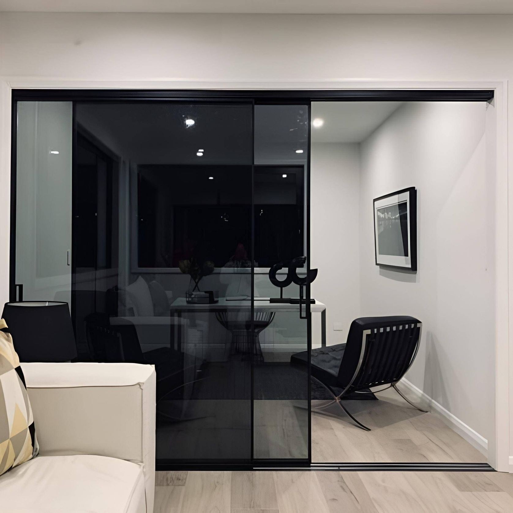 sliding door gallery detail image
