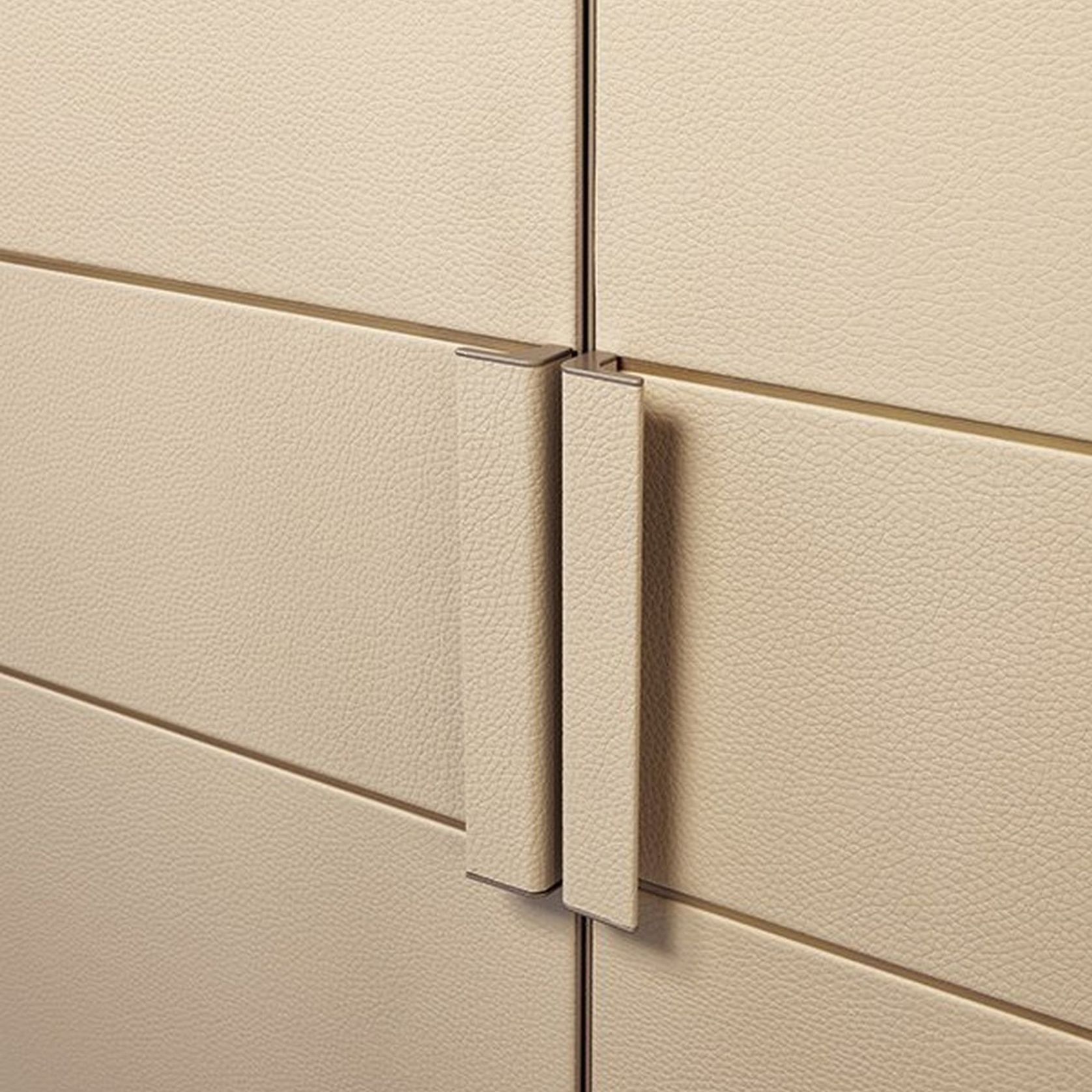 Cover Wardrobe gallery detail image
