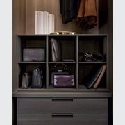 Senzafine Walk-In Closet gallery detail image