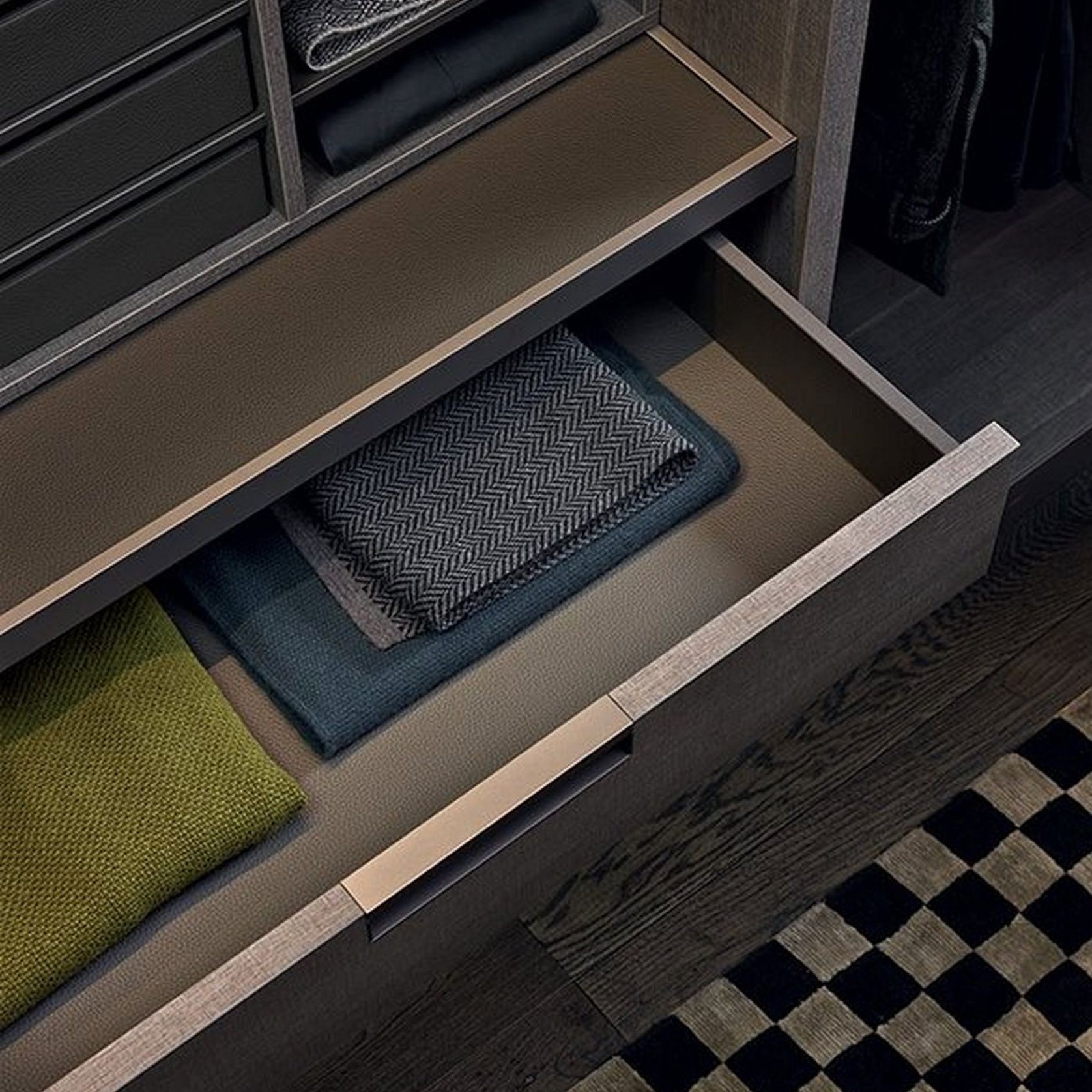 Senzafine Walk-In Closet gallery detail image