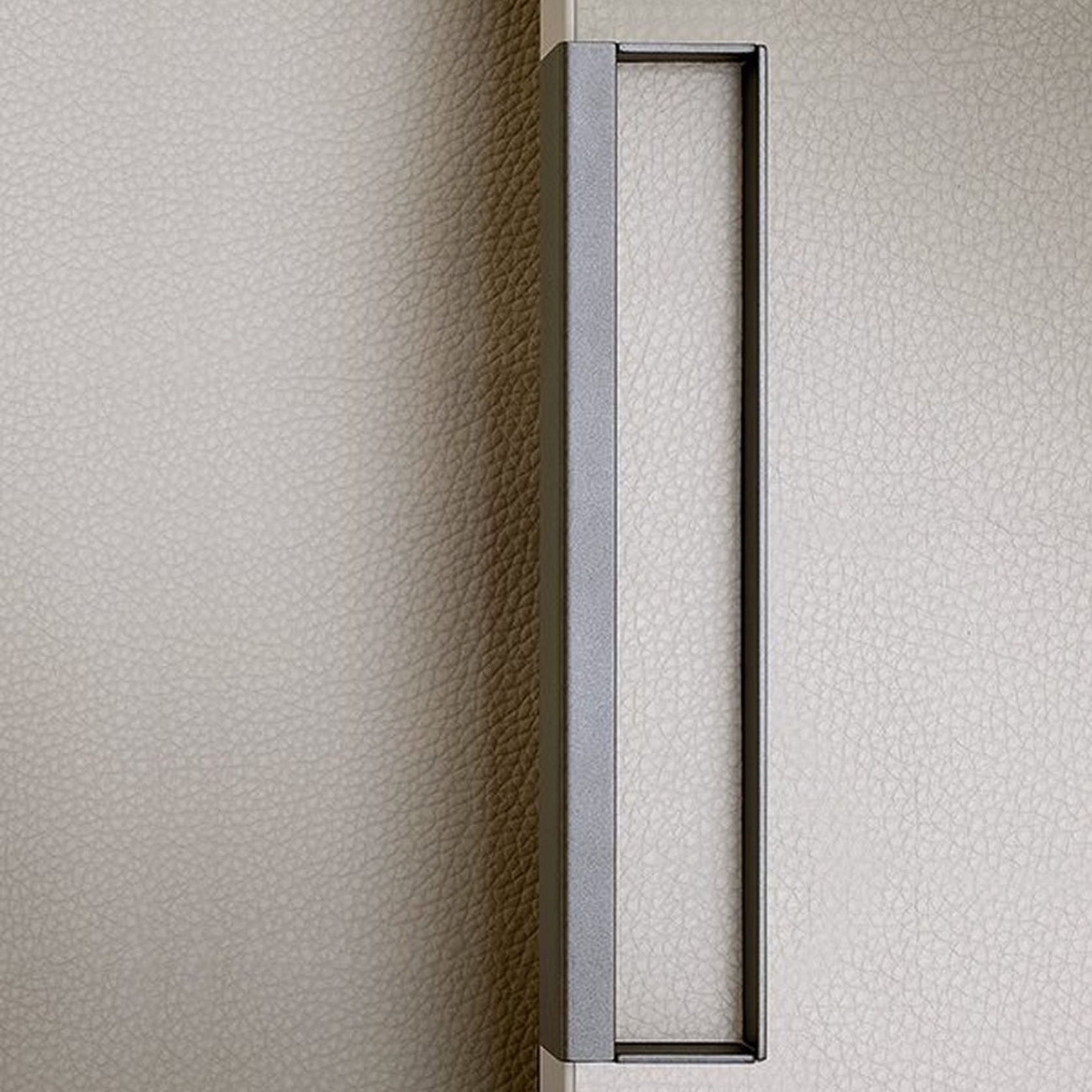 Skin Wardrobe gallery detail image