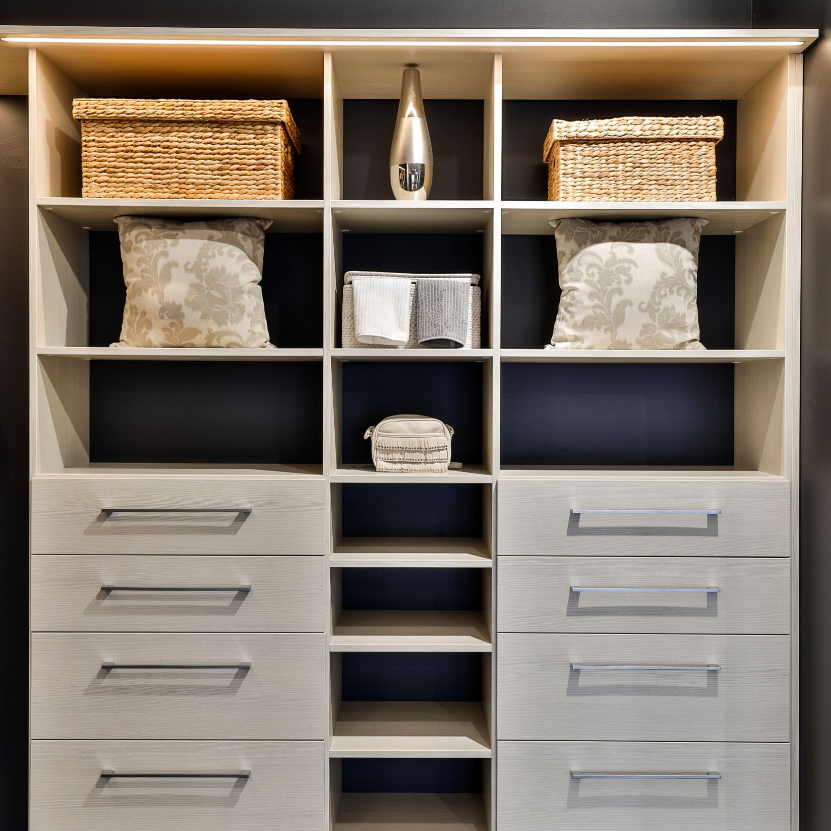 Custom Walk In Wardrobe gallery detail image