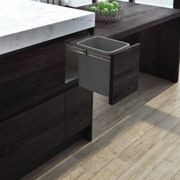 Hideaway Compact Bin 1 x 15L Bucket | Door Pull gallery detail image