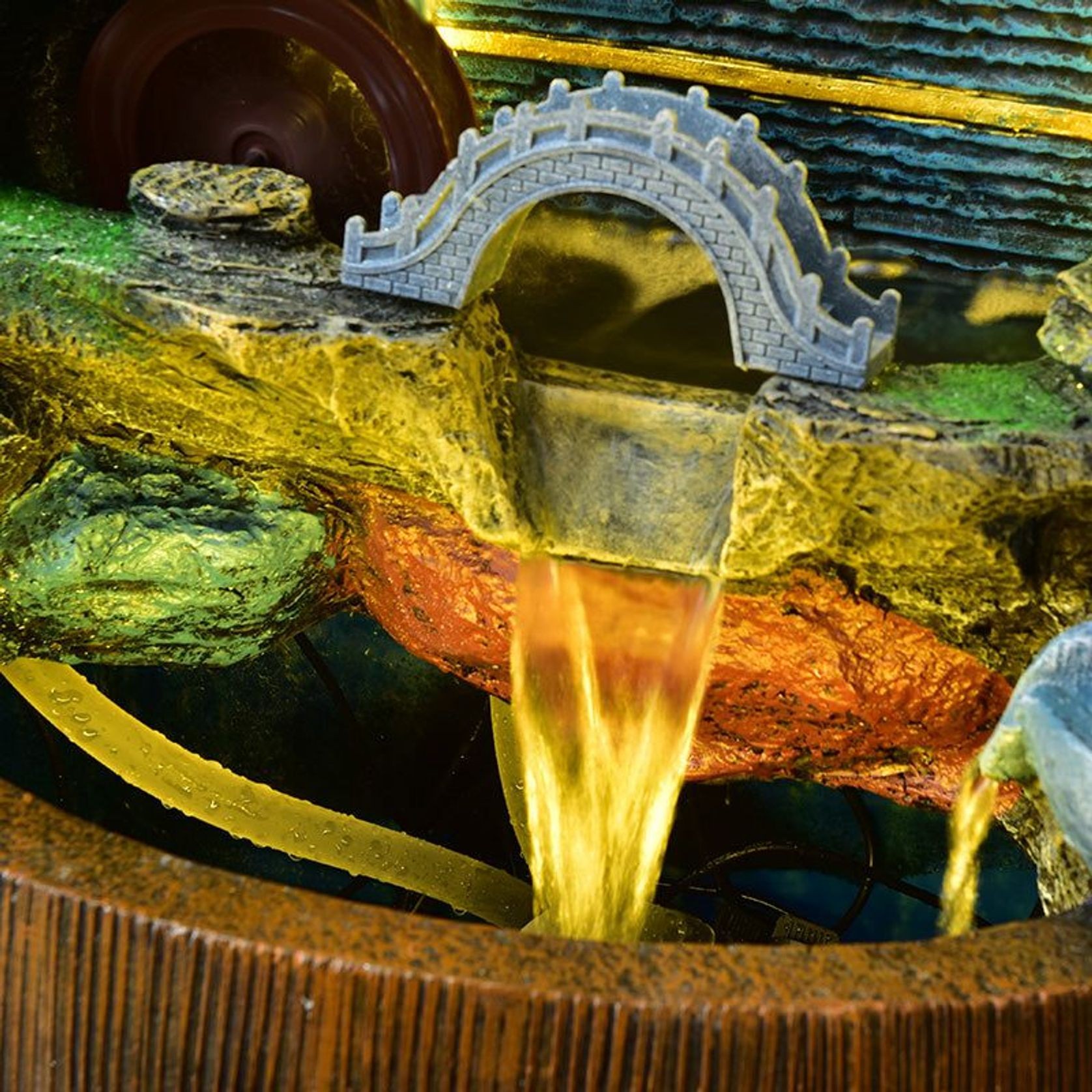 Deer Cascade Water Feature 51 x 33 x 119cm gallery detail image