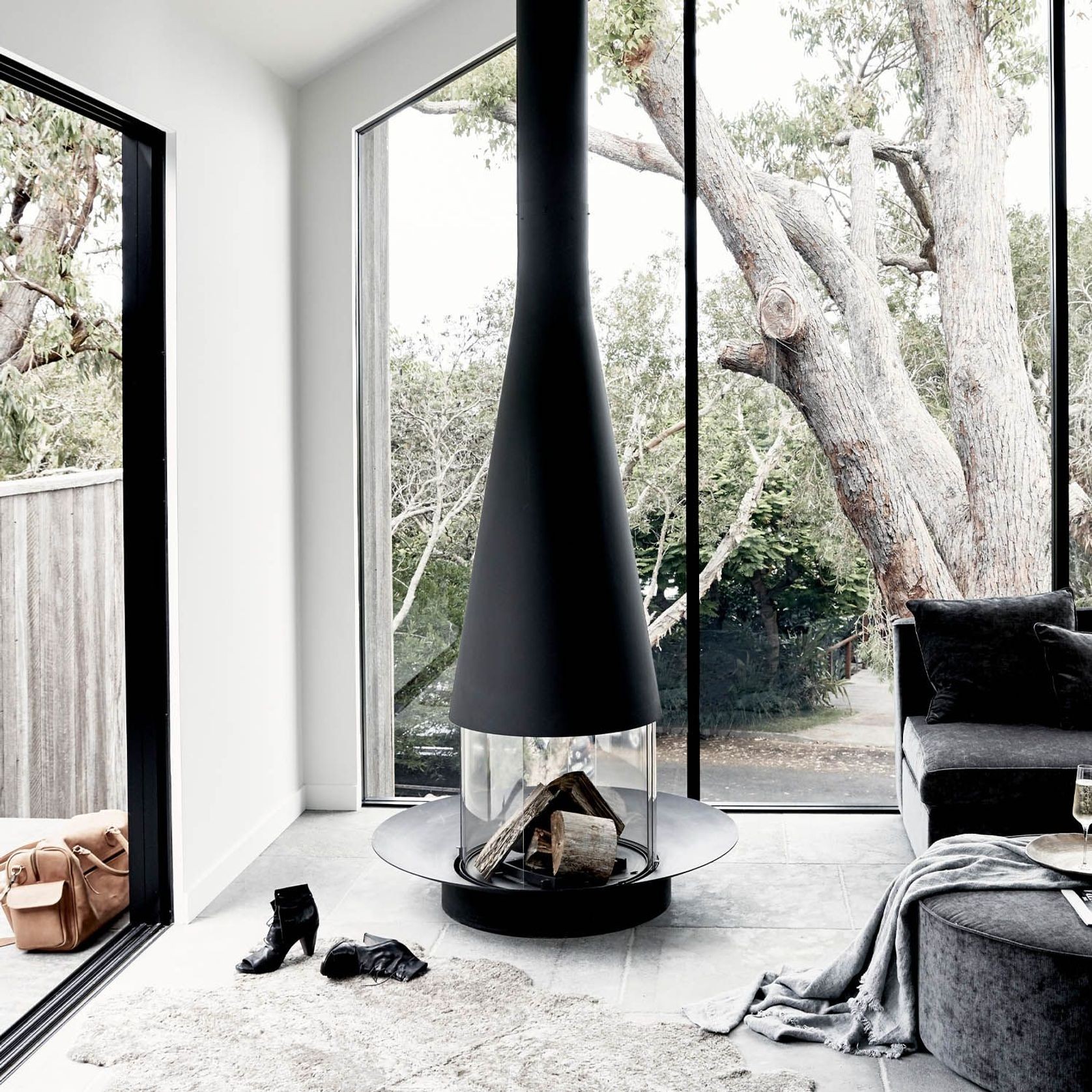 Filiofocus - Suspended Fireplace gallery detail image