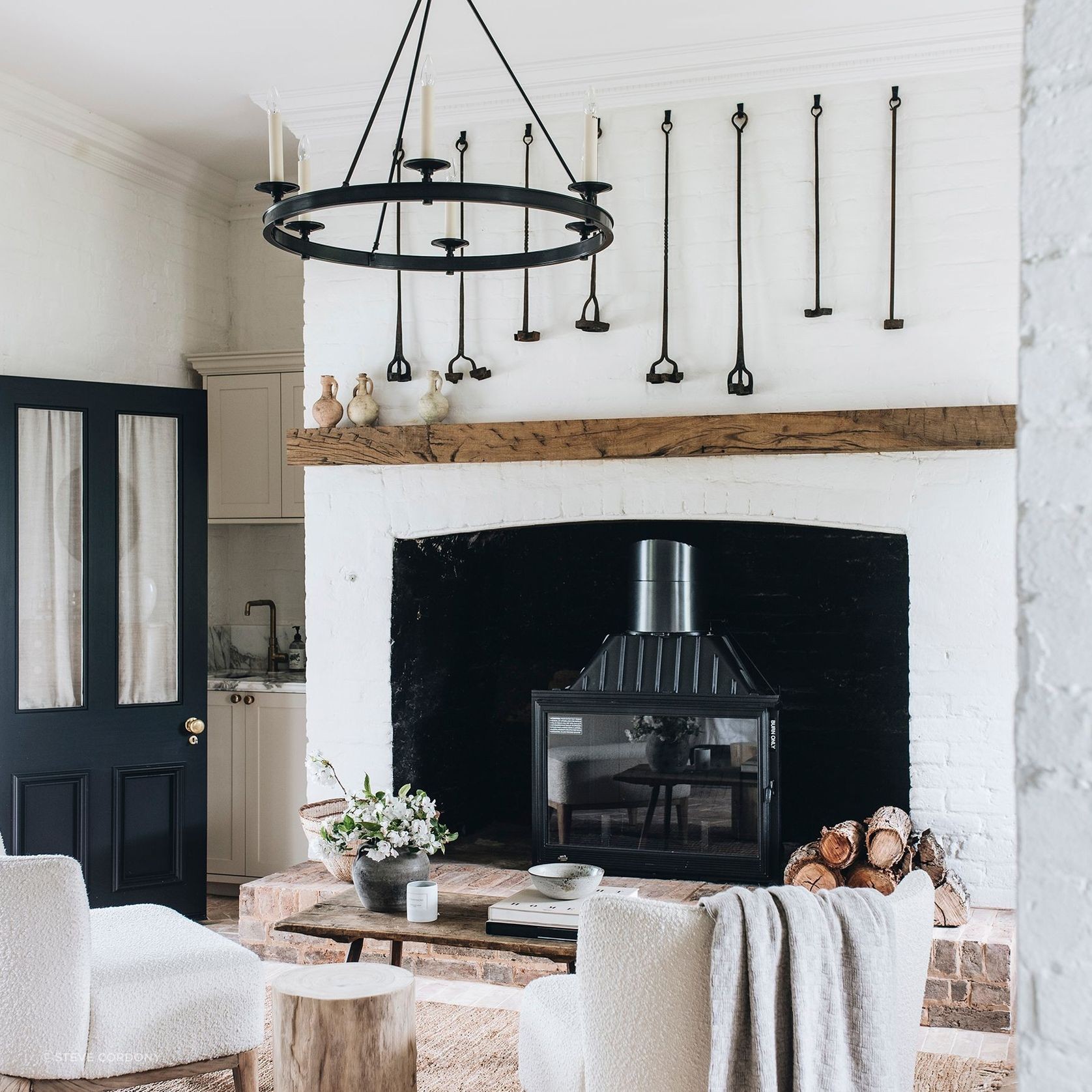 Seguin Super 9 Cheminee Fireplace - Swing Door gallery detail image