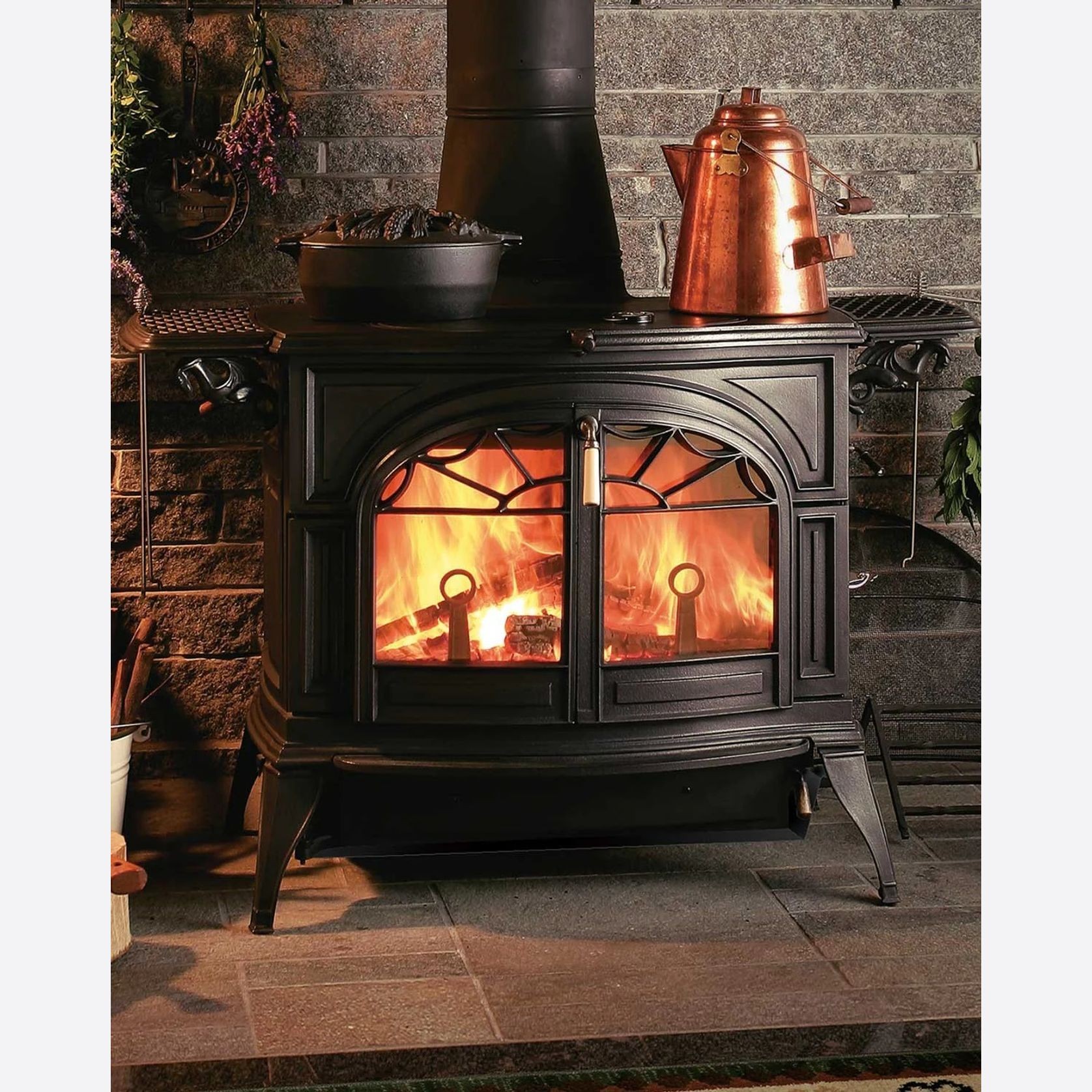 Vermont Castings Defiant Freestanding Wood Fireplace gallery detail image