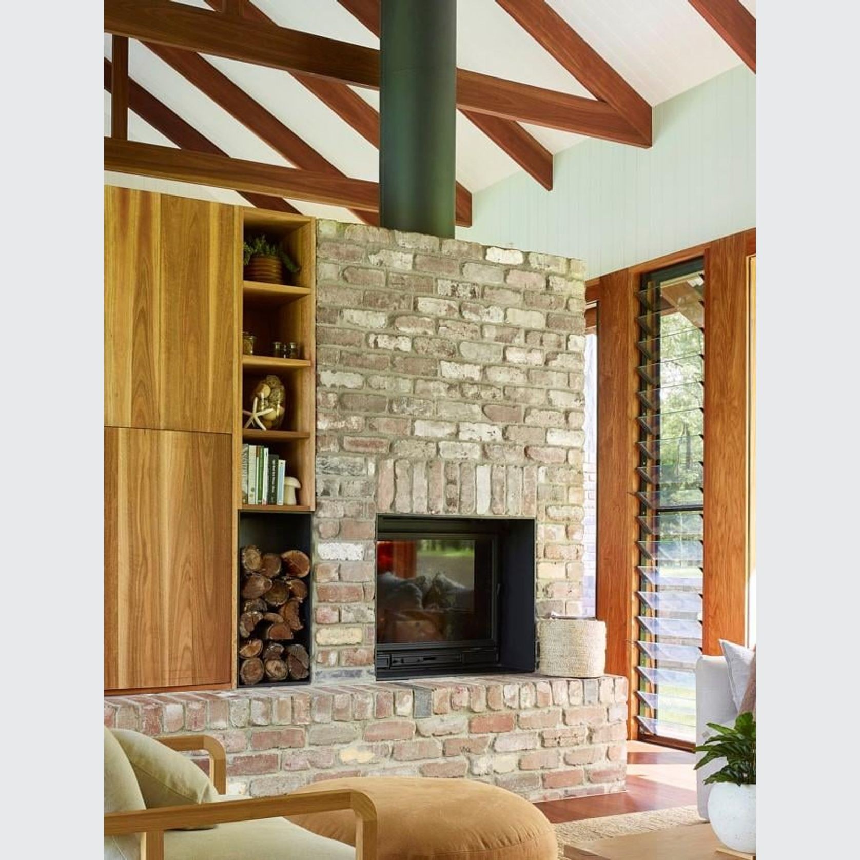 Seguin Multivision 8000 Double Sided Cast Iron Fireplace With Lift Door gallery detail image