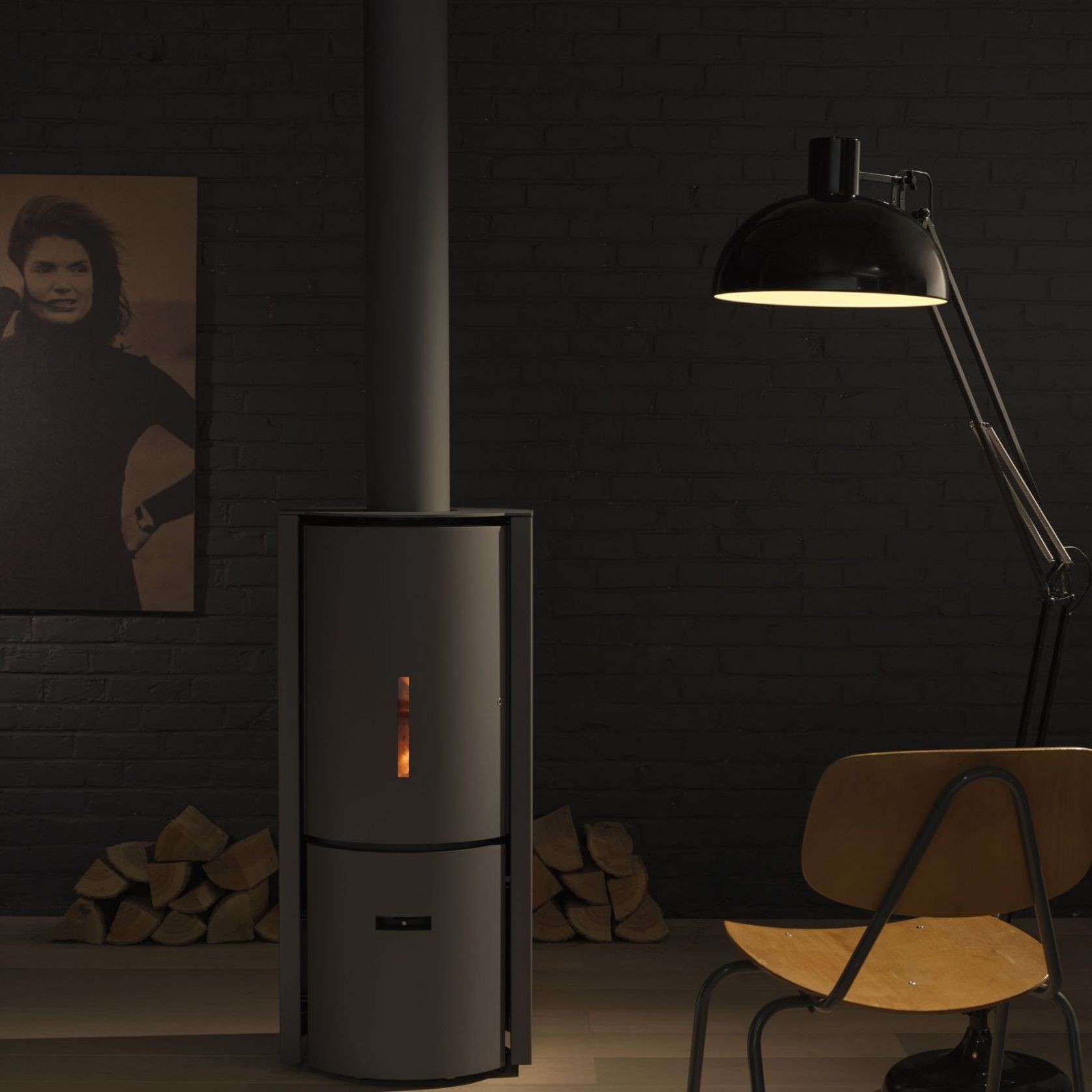 Stuv 30 Compact Low Freestanding Wood Fireplace gallery detail image