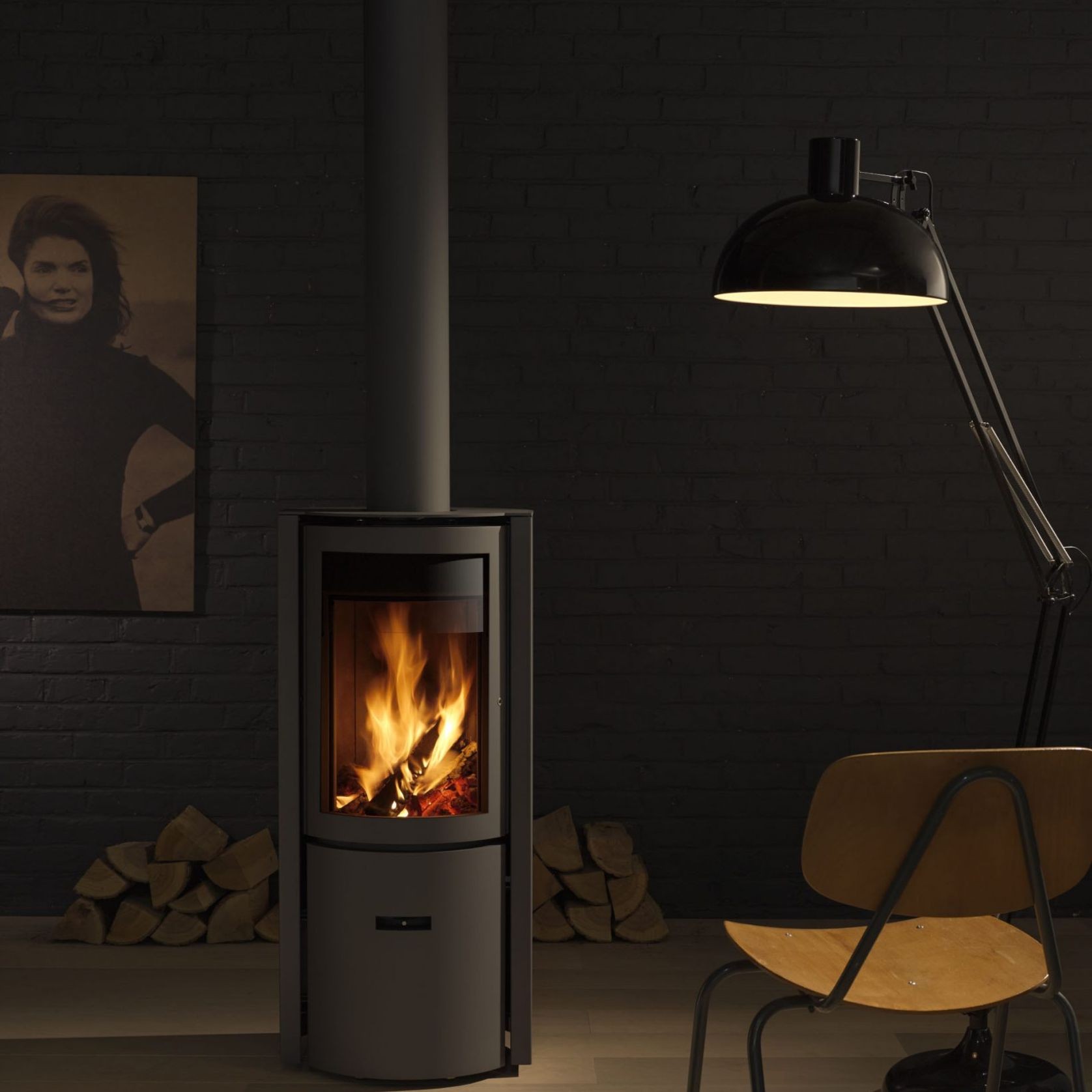 Stuv 30 Compact Low Freestanding Wood Fireplace gallery detail image