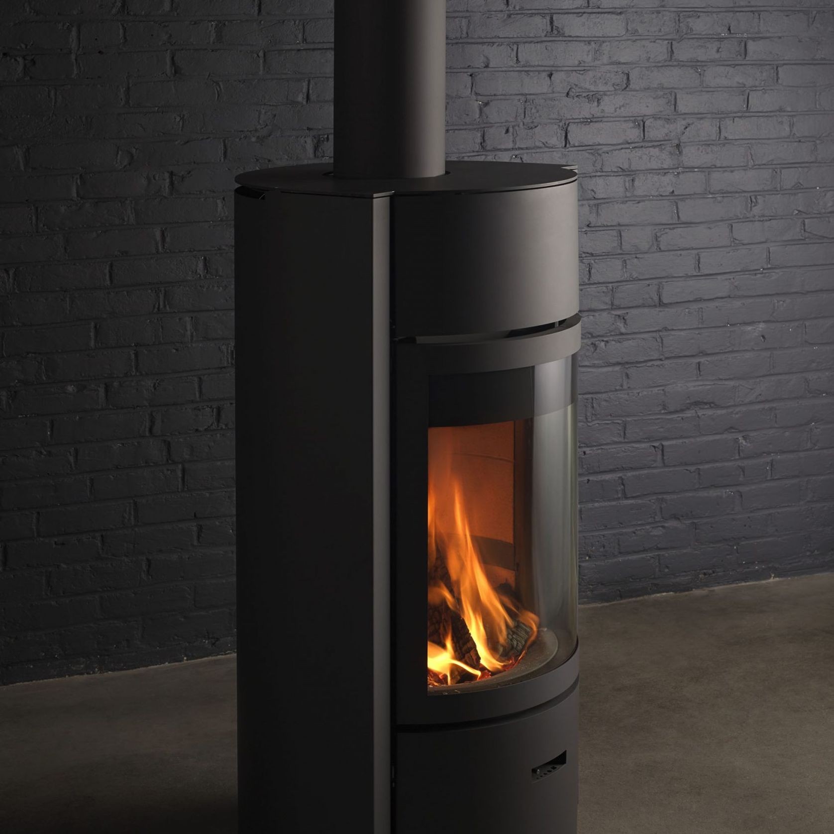 Stuv 30 Low Freestanding Wood Fireplace gallery detail image