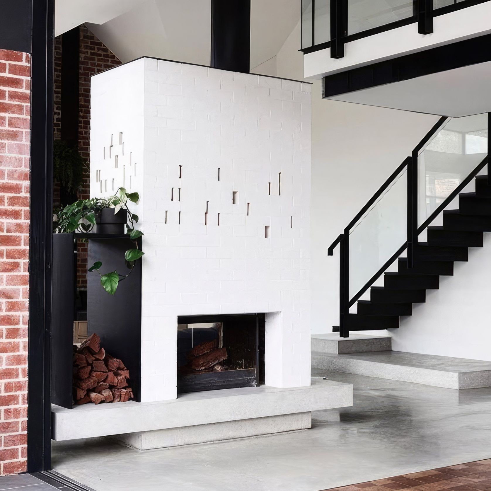 Cheminees Philippe Radiante 844 Fireplace gallery detail image