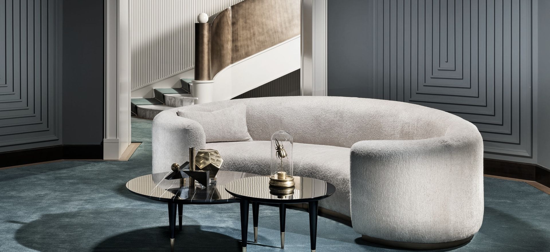 Leather or fabric sofas? Advantages, disadvantages and more