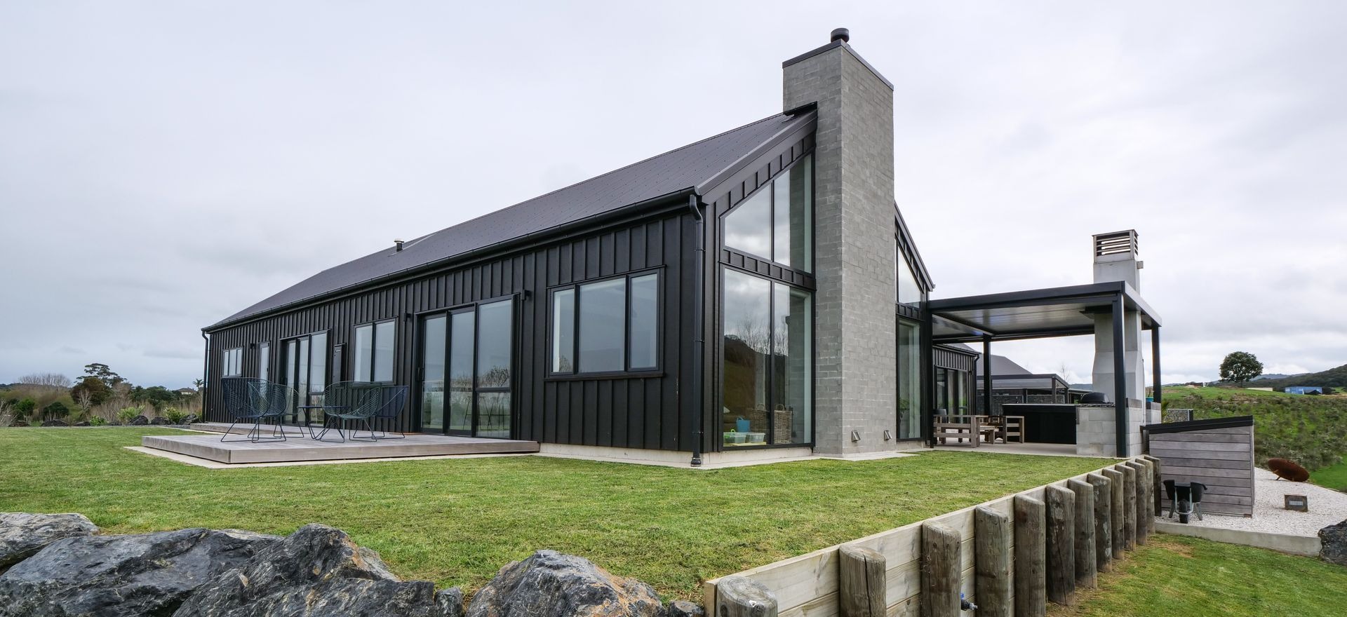 The benefits of pre-painted plywood timber cladding