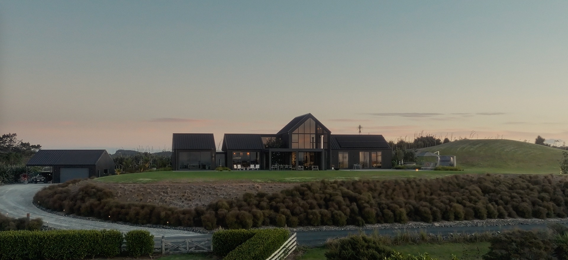 Beyond the grid, within paradise — Exploring the energy-efficient intent of a Pākiri home with Gen Less