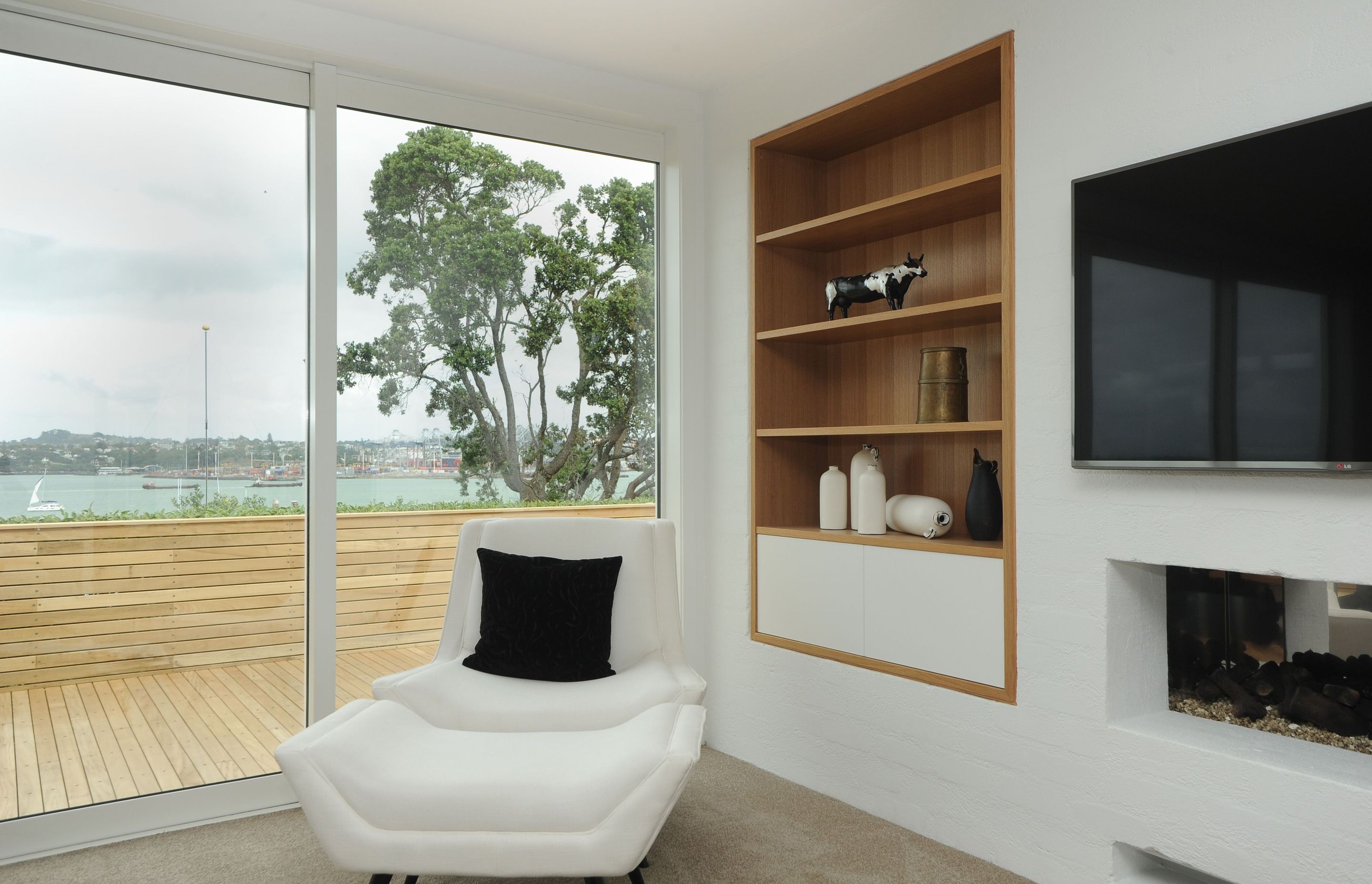 Stanley Point Stunner, Calliope Rd by Tile Warehouse ArchiPro NZ