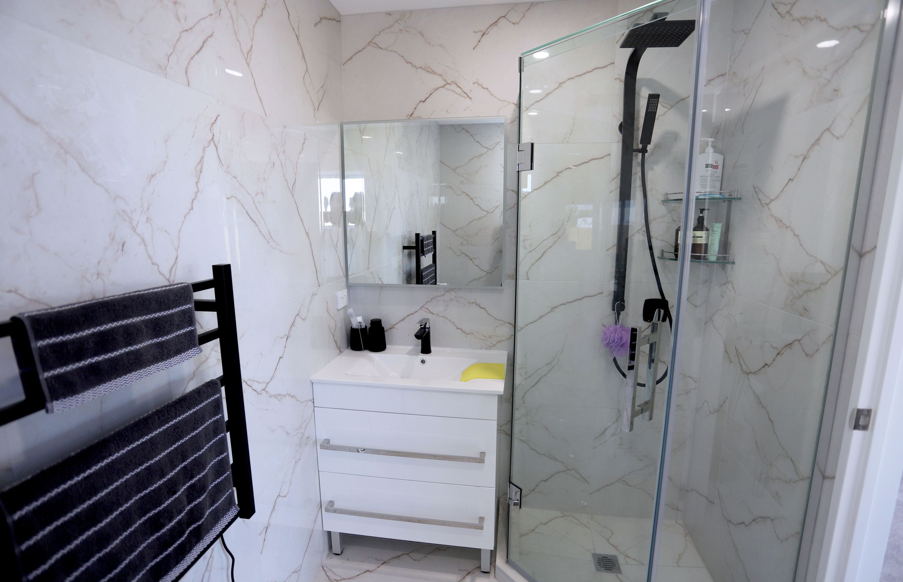 15 BATHROOM IDEAS FOR SMALL BATHROOM DESIGNS IN AUCKLAND – 2021 EDITION ...