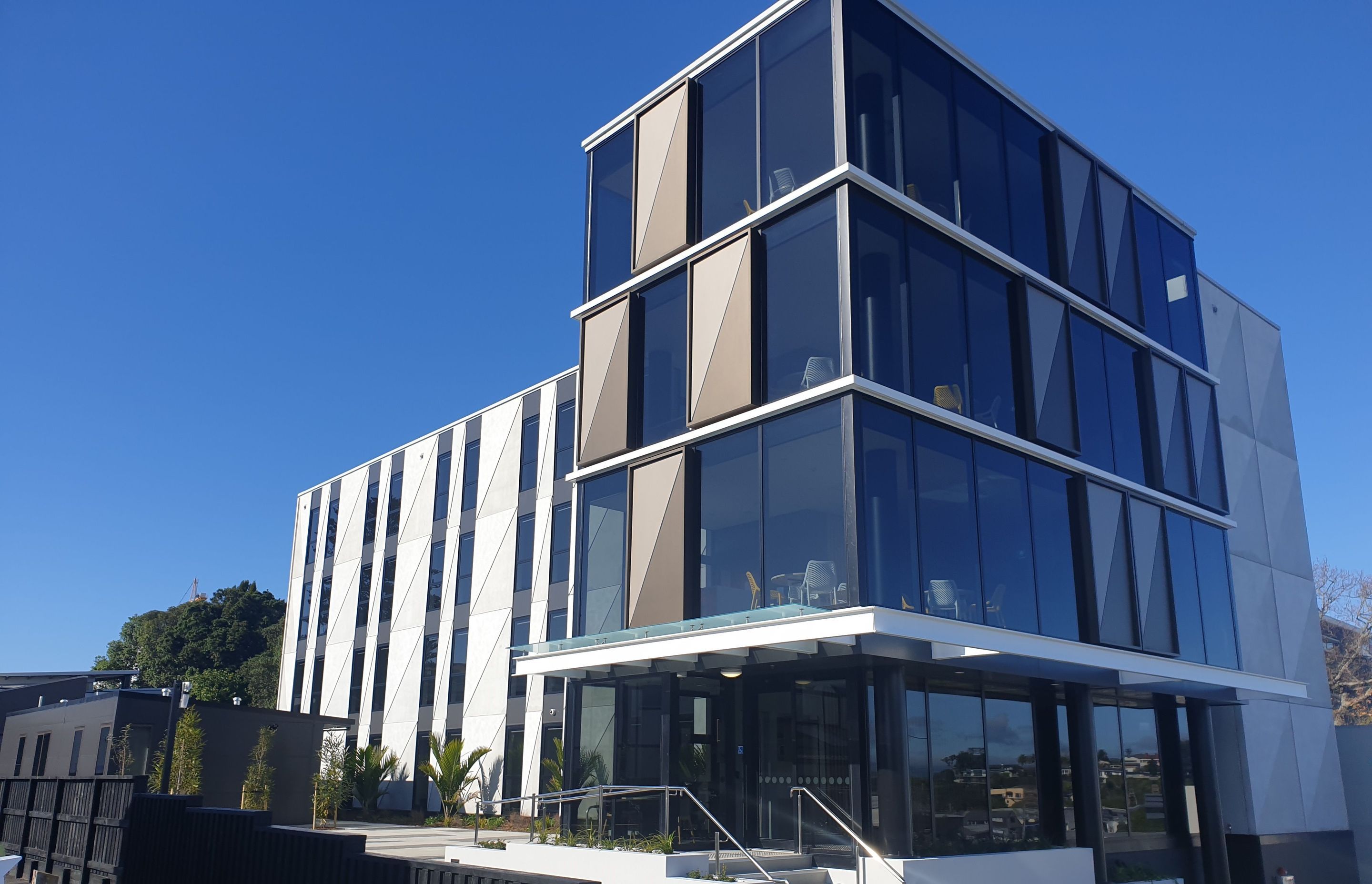  WindowMaster WMX 804-1 Electric chain drives were installed over four levels to work as part of a larger smoke extract system at the University of Waikato's Selwyn Street Student Living building.