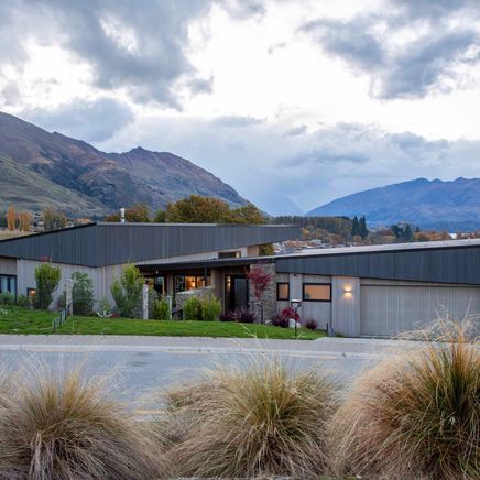 An eye-catching family home with unobstructed views of Lake Wānaka