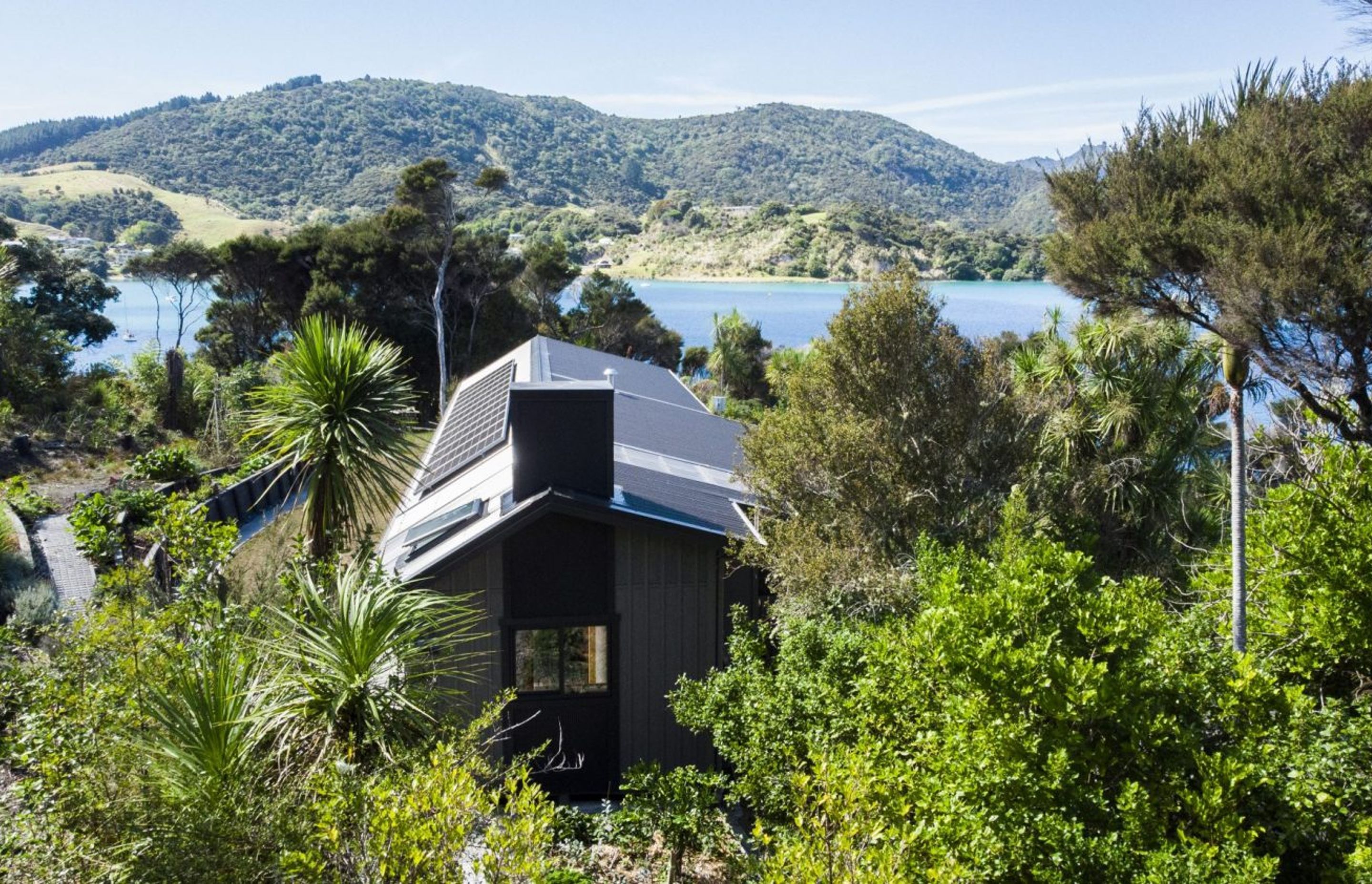 Off Grid Eco Living by Modern Earth Homes | ArchiPro NZ