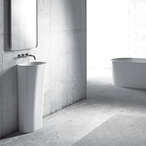 Marmorin Wega Freestanding Bath Pillar