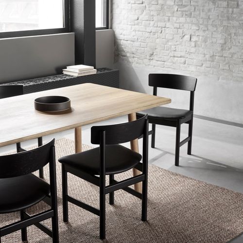 Taro Dining Table 220 by Fredericia