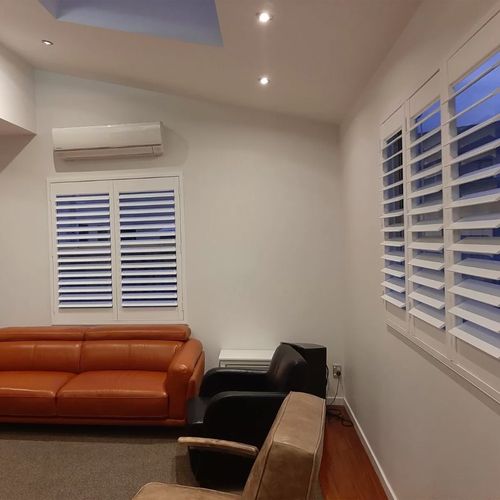 Shutter Blind