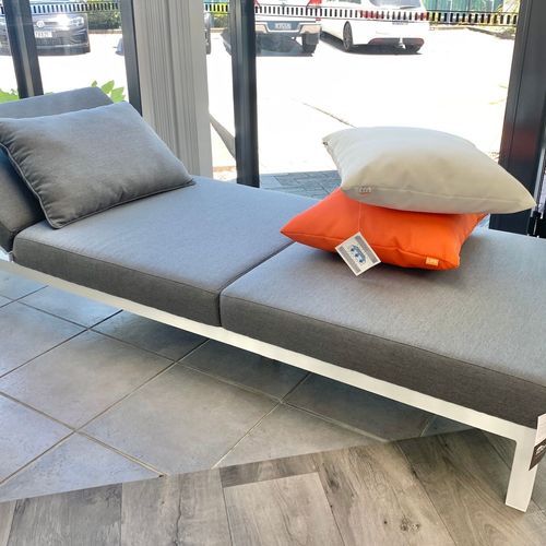 Sense Outdoor Lounger | White