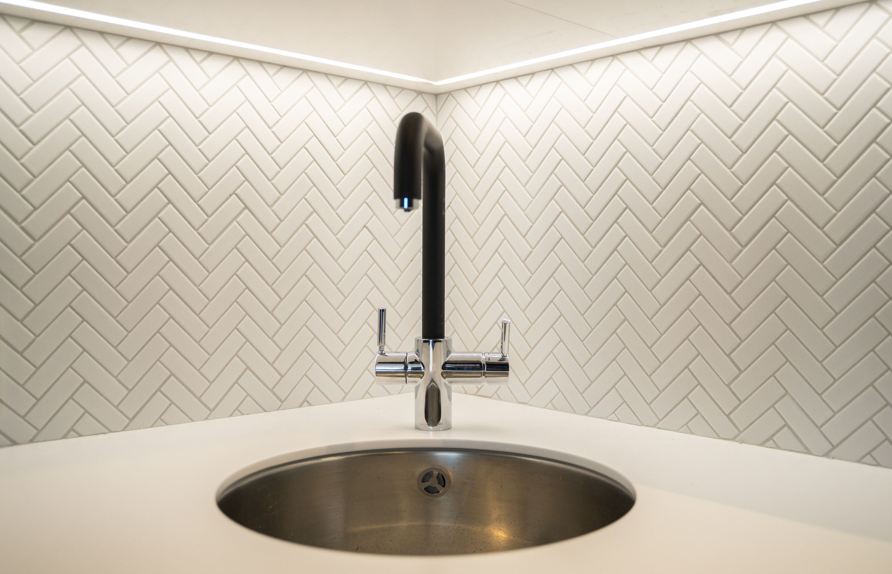Clifton Road penthouse apartment in Takapuna by KPA Plumbing | ArchiPro NZ - Penthouse Apartment With High-End Plumbing Fixtures