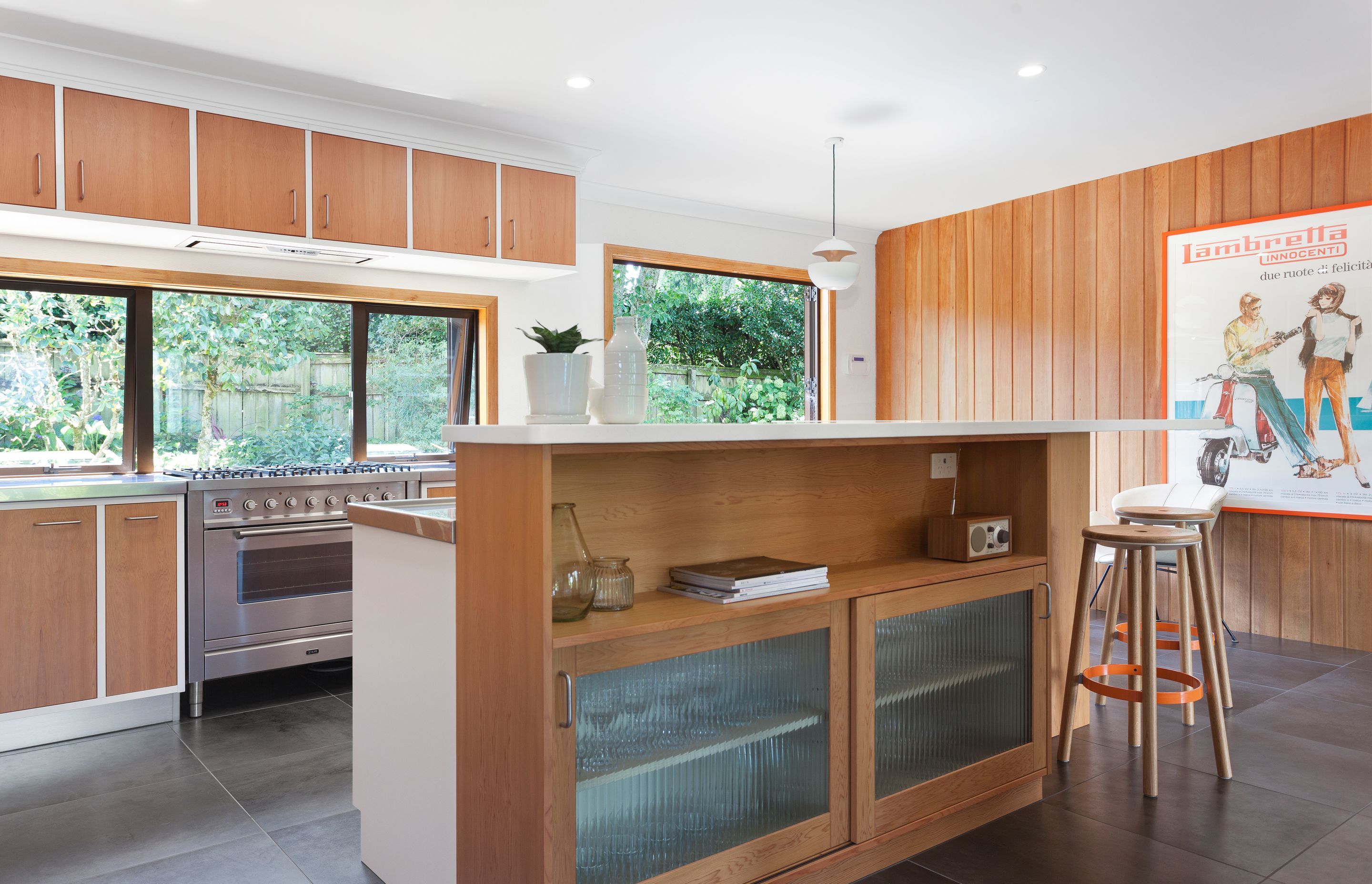 Mid Century Kitchen, Rotorua by Designmarked ArchiPro NZ