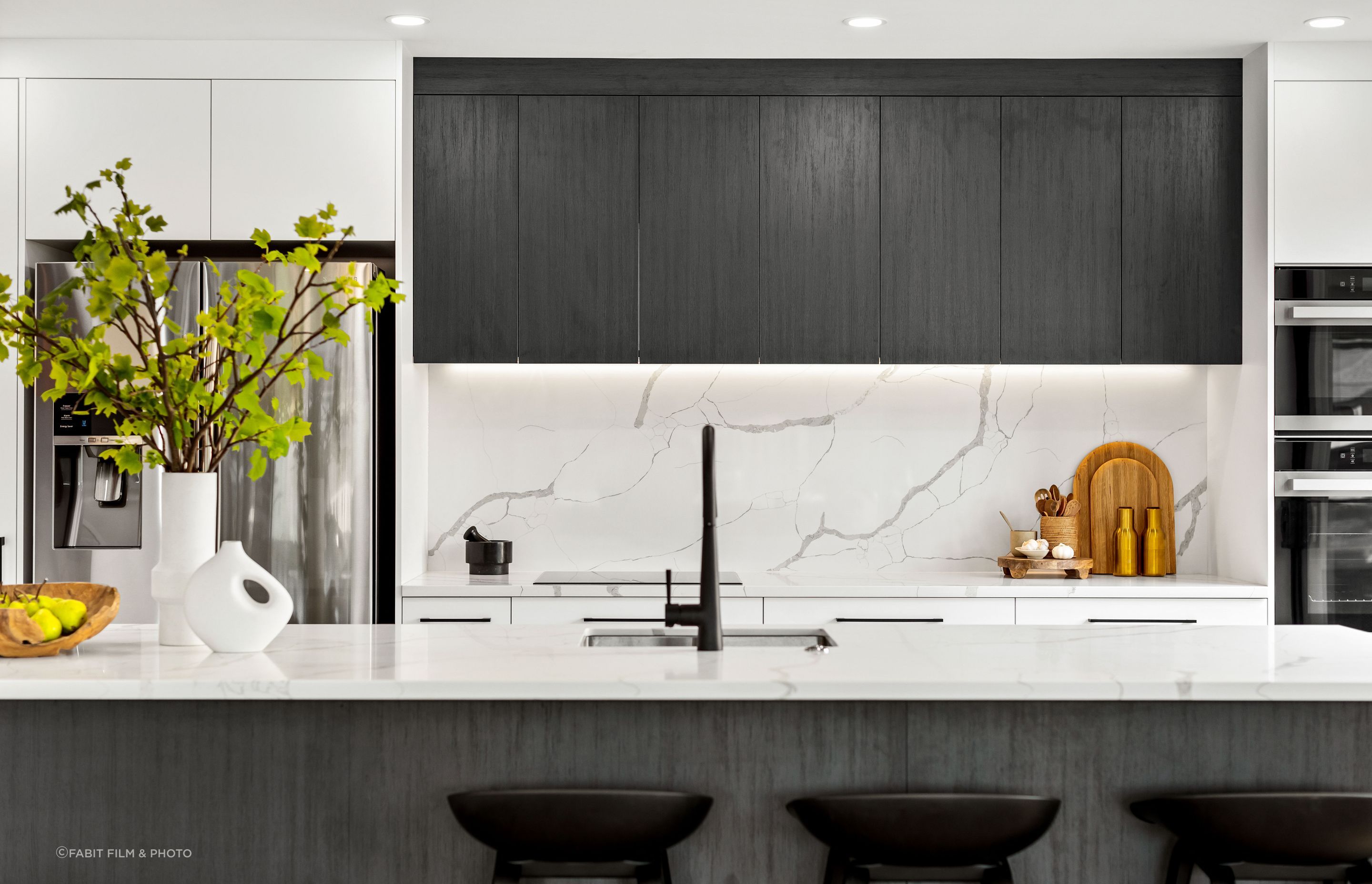 Kitchens by Perfect Lines