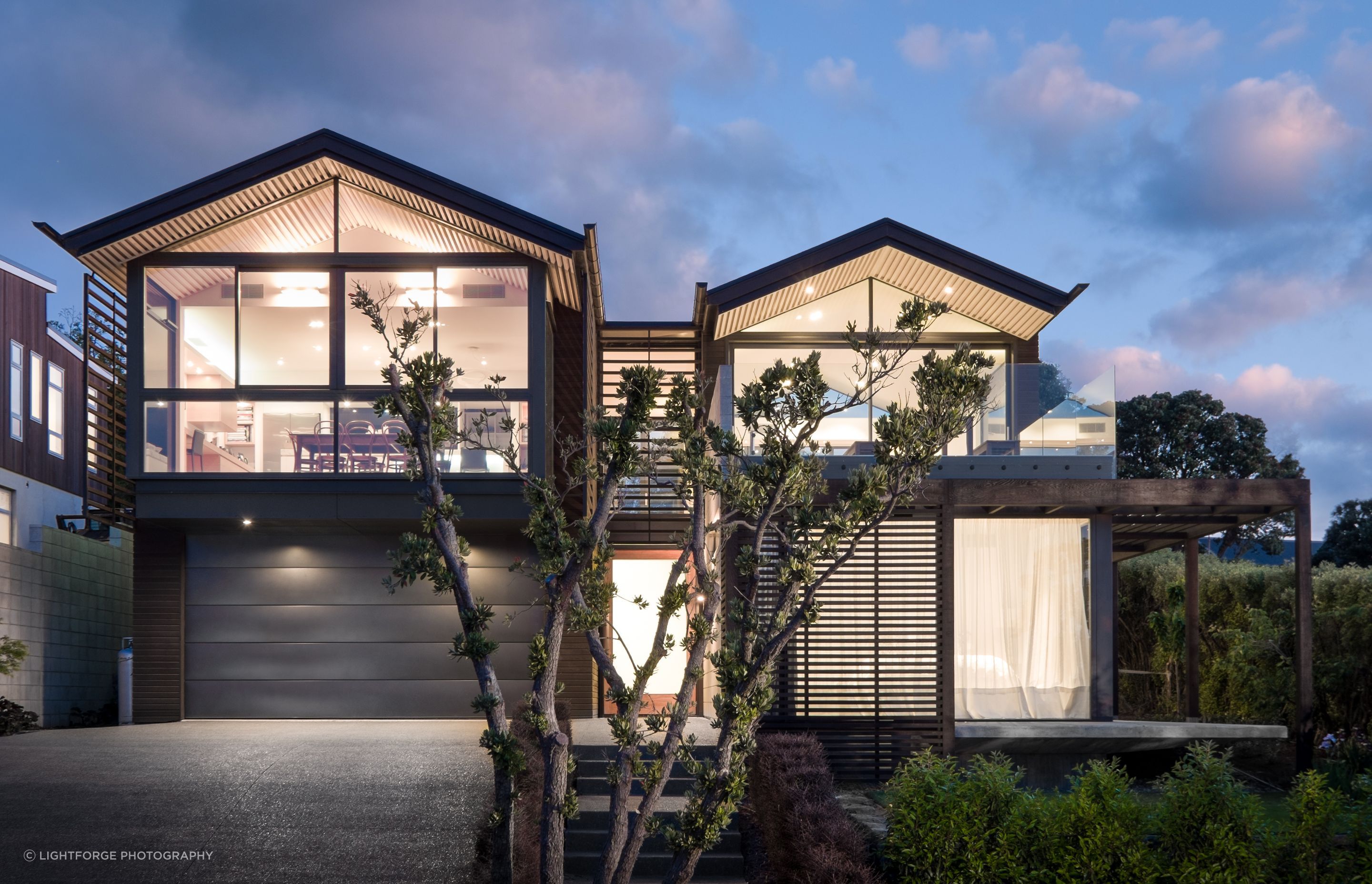 Hilltop Lane House by Borrmeister Architects ArchiPro NZ