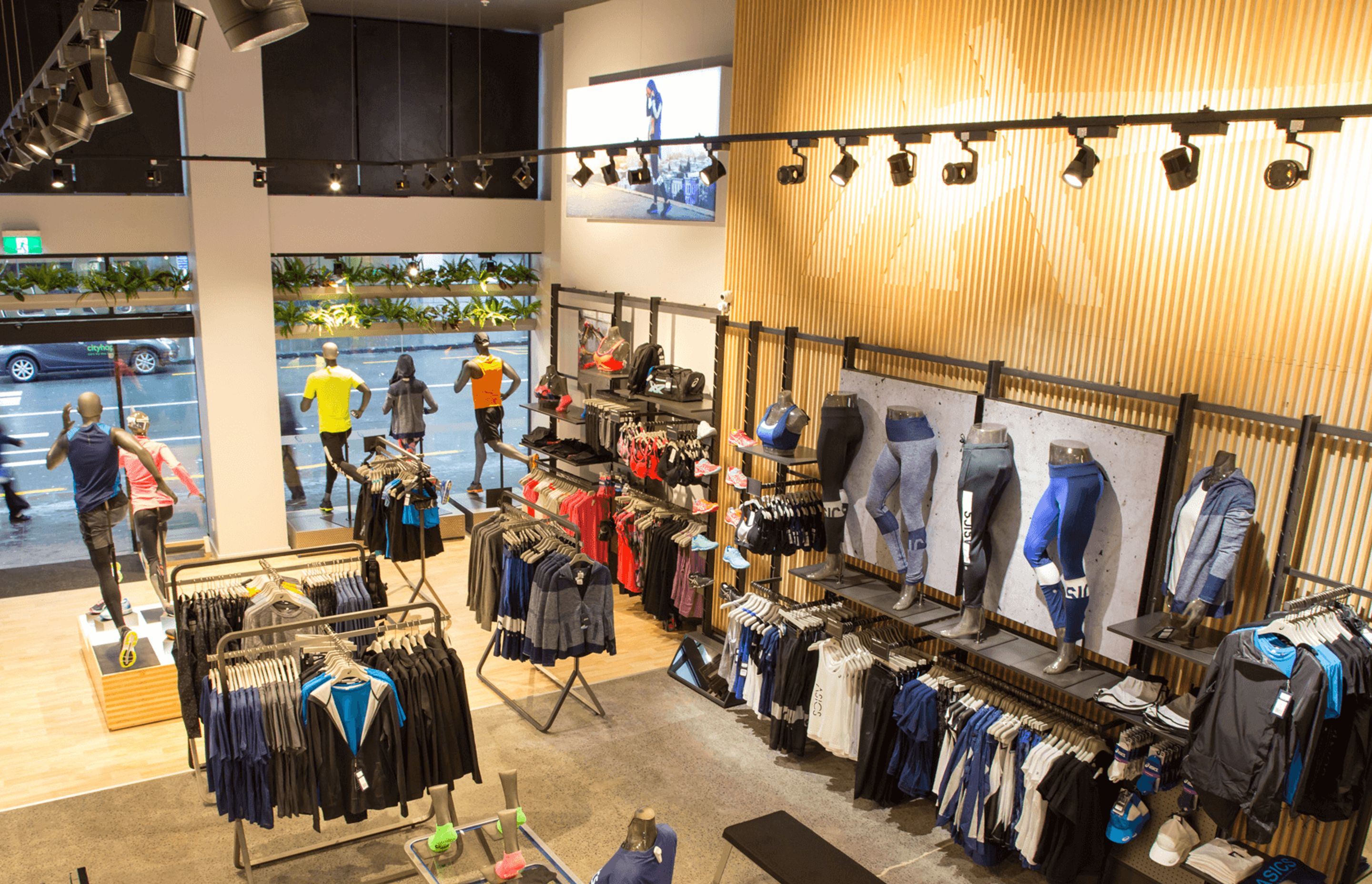 Asics store on sale near me used