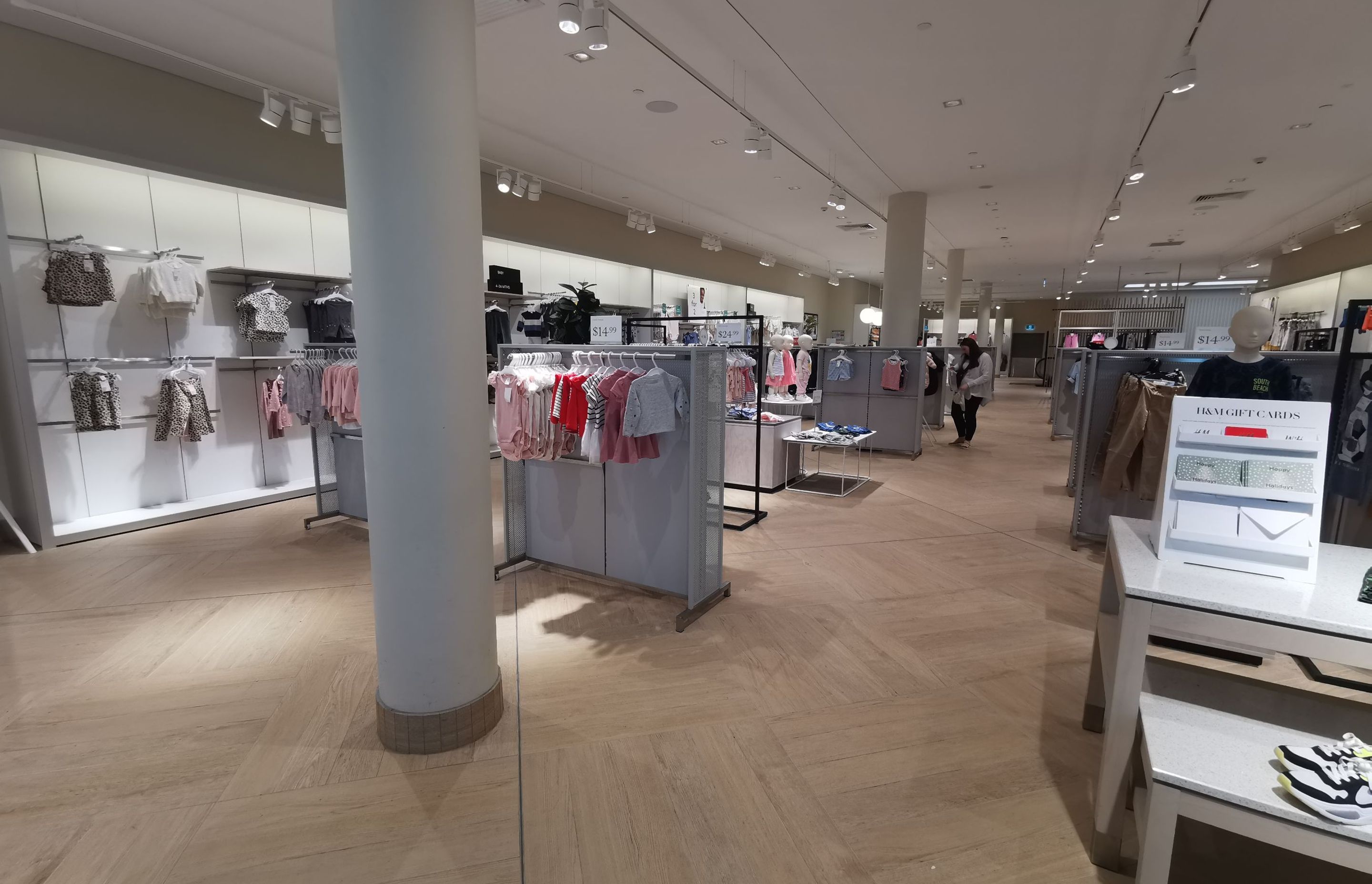 H and m westfield discount