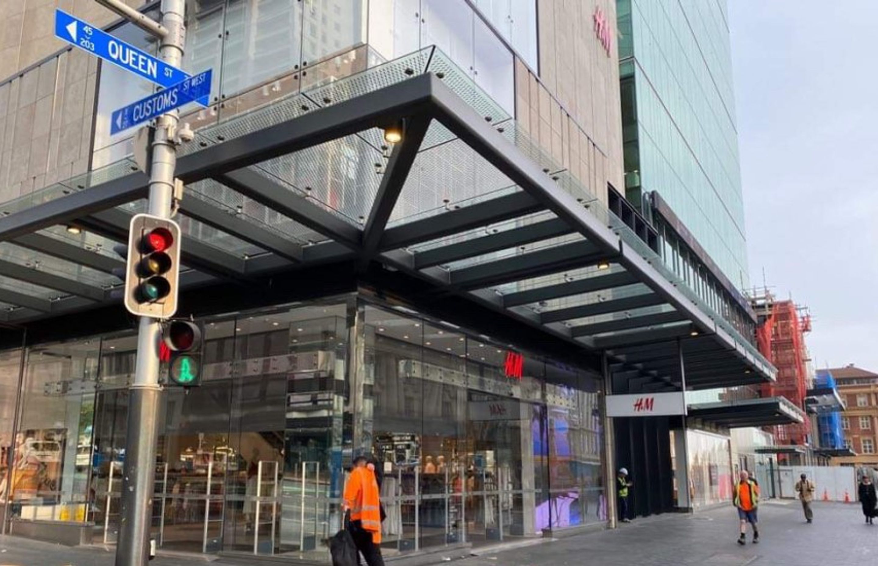 H&m commercial bay hot sale