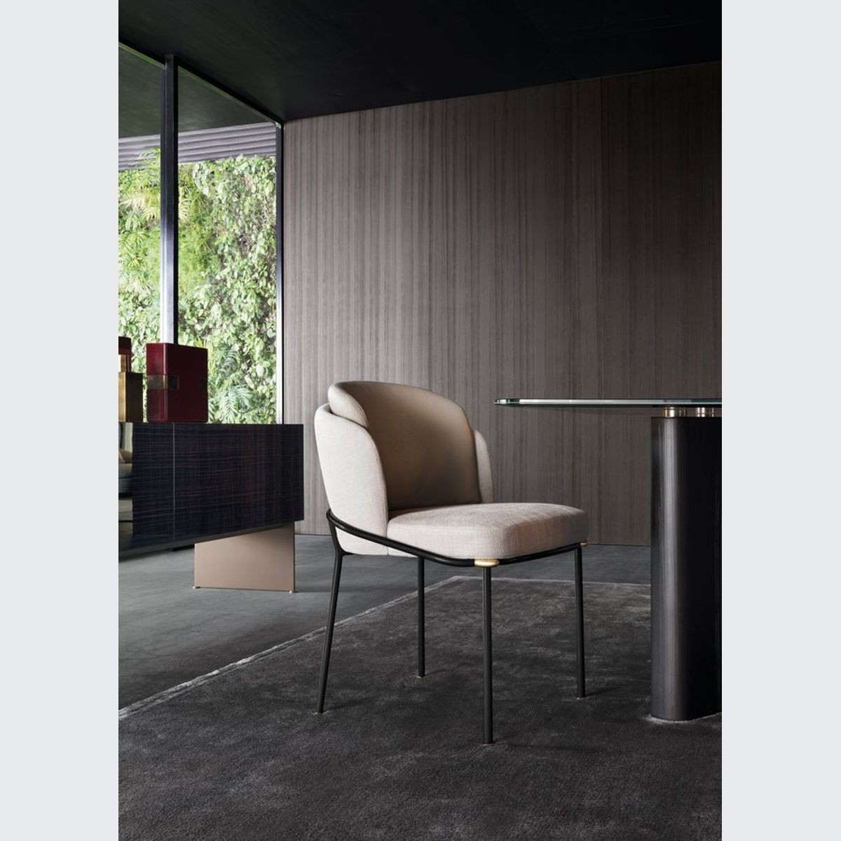 Fil noir top dining chair