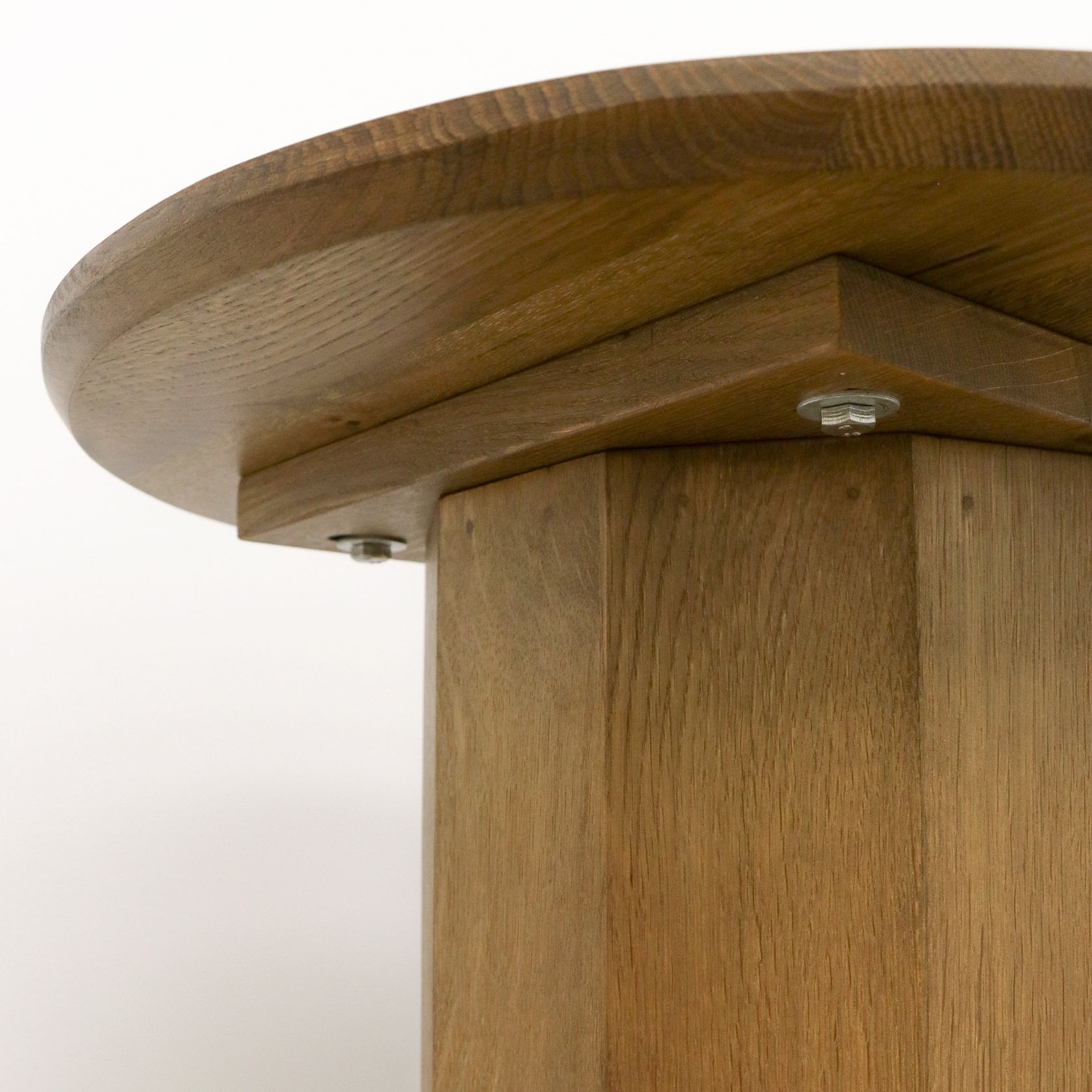 Chicago Round Side Table - Round Base gallery detail image