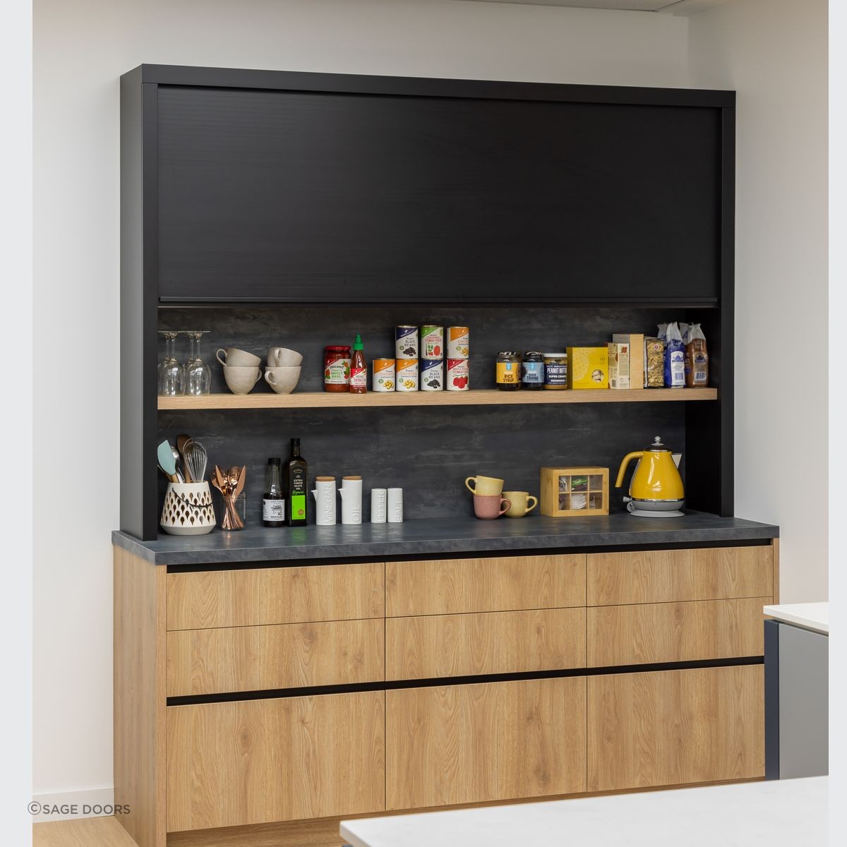 Roller outlet cupboard door