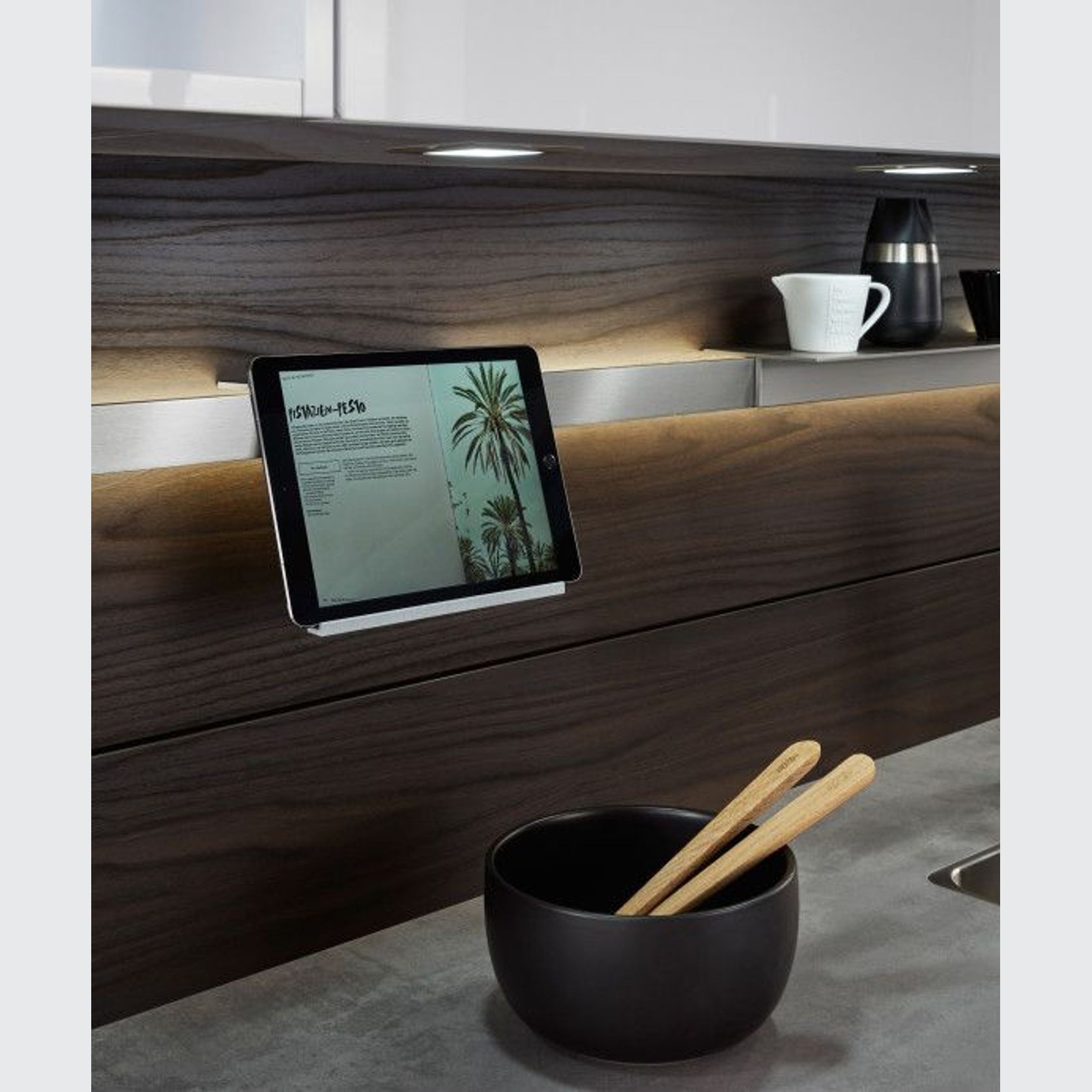 Sirius + Ikono C + Synthia Kitchen by Leicht gallery detail image
