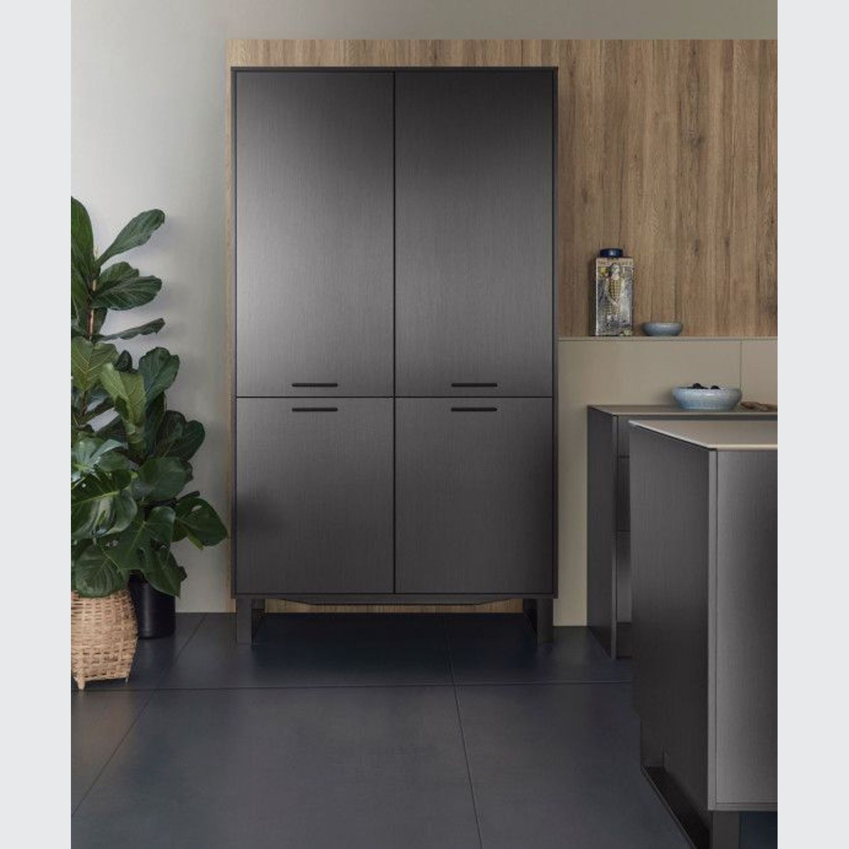 Metea + Classic FS + Synthia Kitchen by Leicht gallery detail image