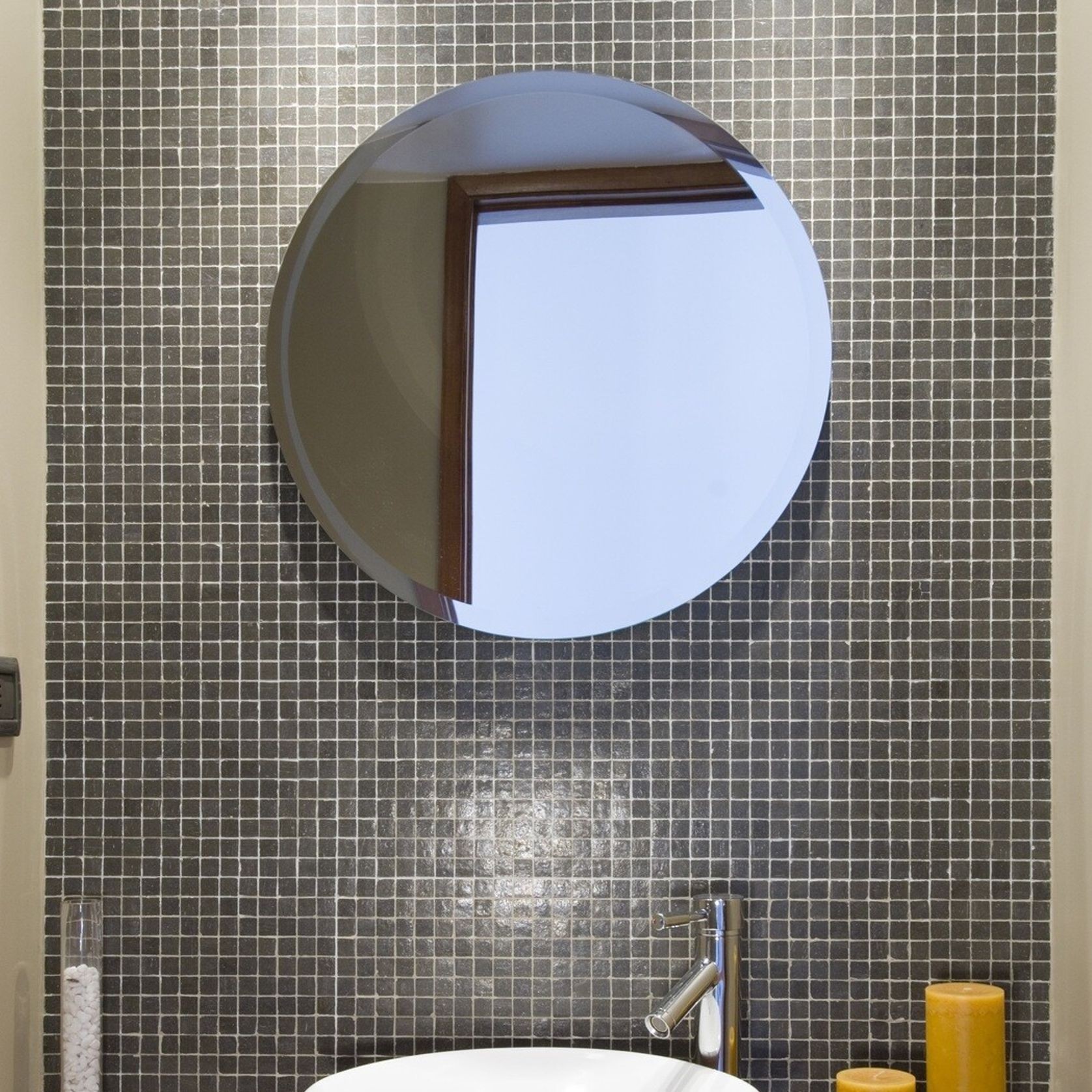 20mm Bevel Edge Round Mirror with Hidden Fittings ArchiPro NZ